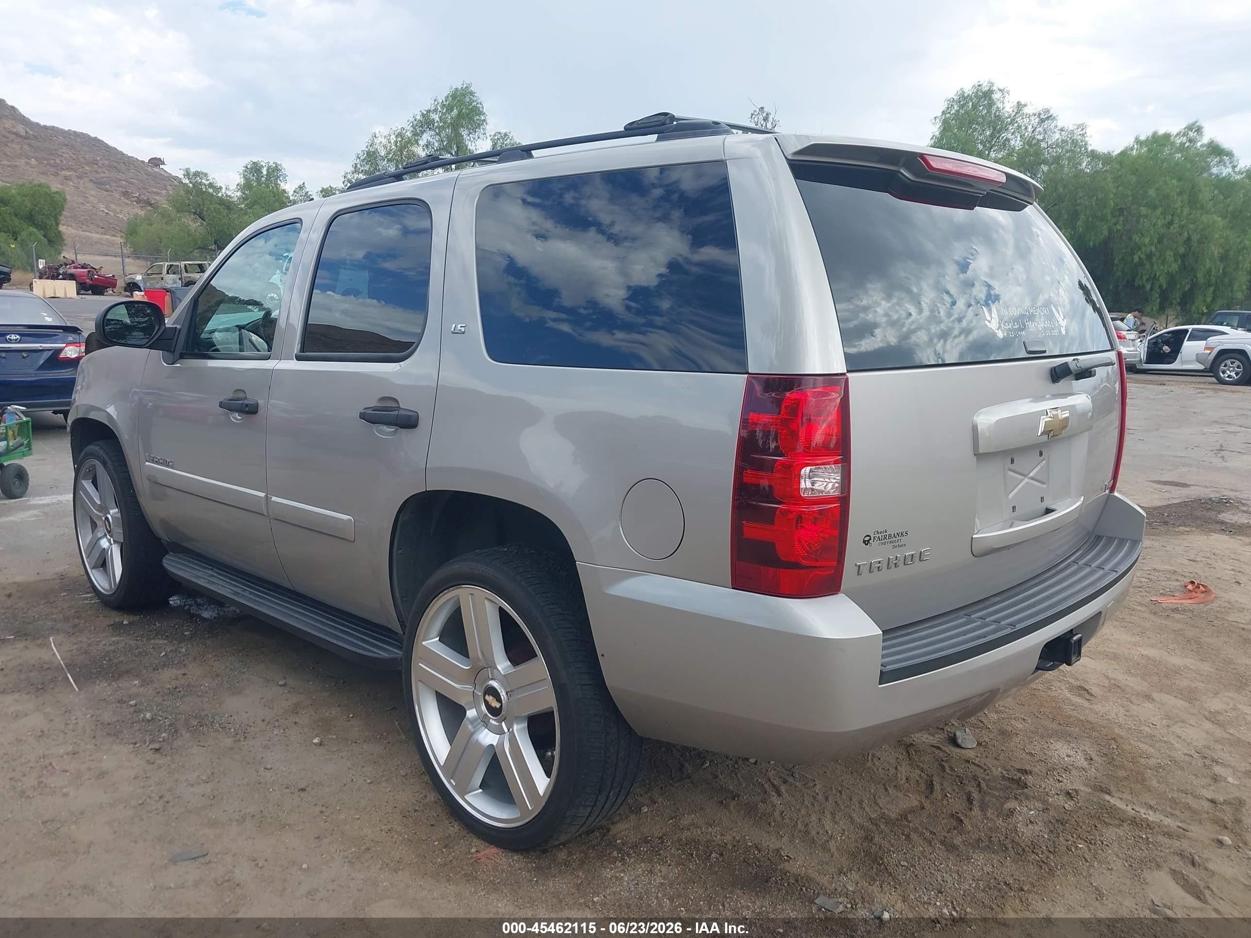2007 Chevrolet Tahoe Ls Champagne vin: 1GNFC13057R371008