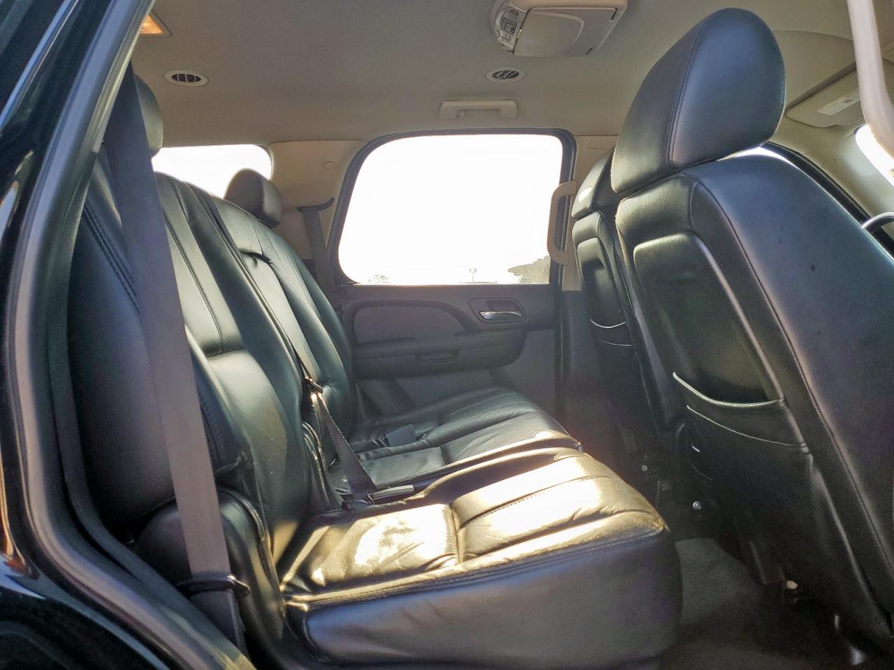 2007 Chevrolet Tahoe C1500 Black vin: 1GNFC13057R411295