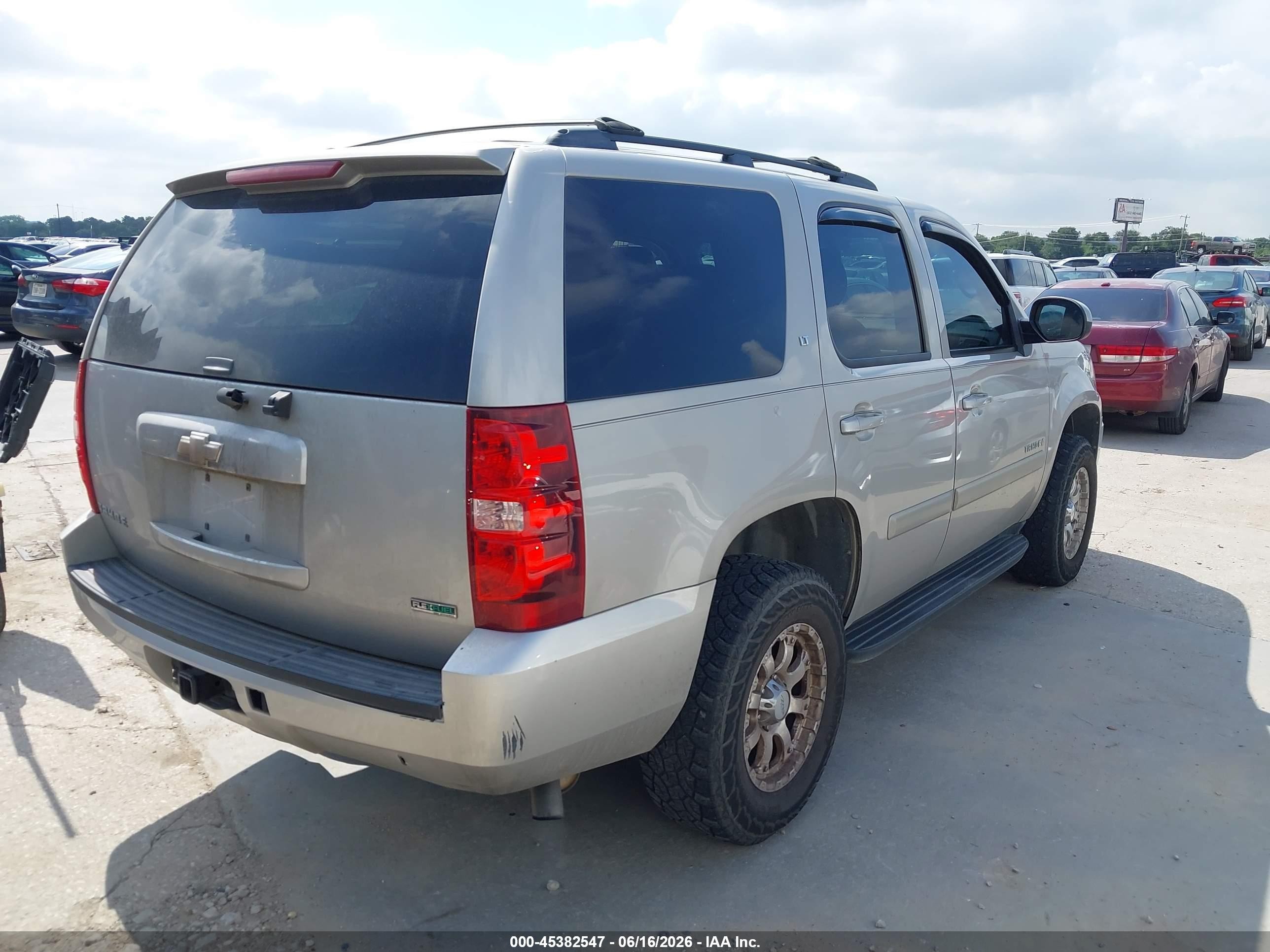 2008 Chevrolet Tahoe Lt Gold vin: 1GNFC13058R237102