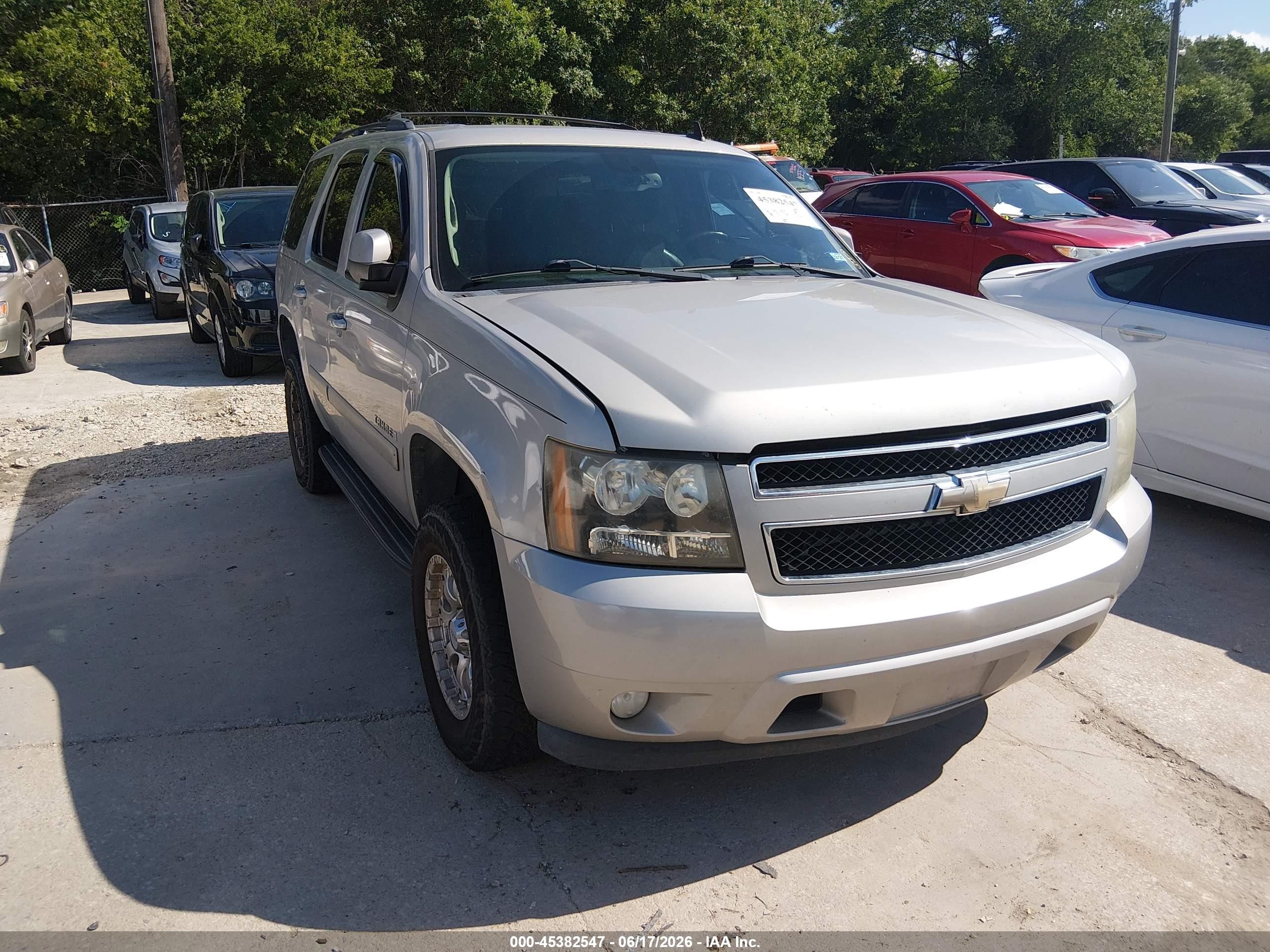2008 Chevrolet Tahoe Lt Gold vin: 1GNFC13058R237102