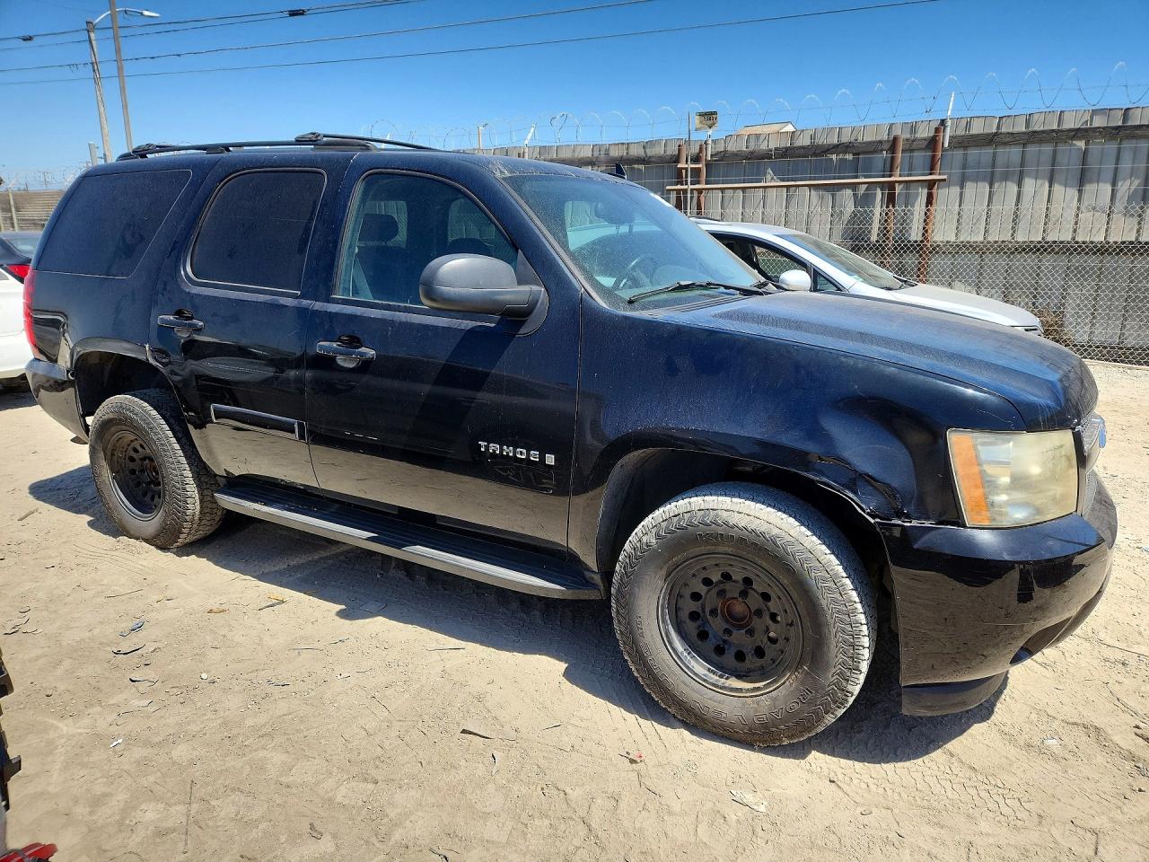 2007 Chevrolet Tahoe C1500 Black vin: 1GNFC13067R320794