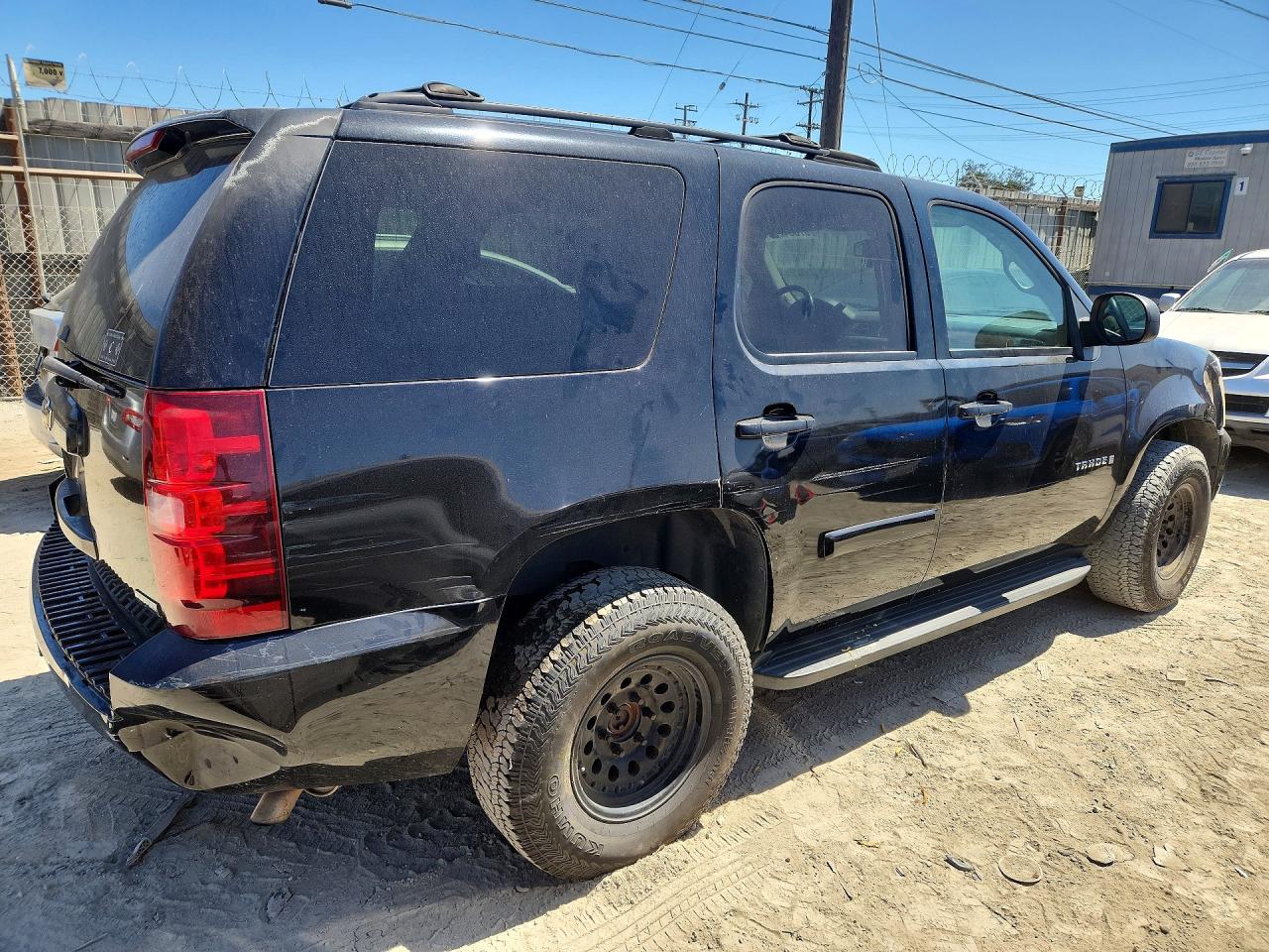 2007 Chevrolet Tahoe C1500 Black vin: 1GNFC13067R320794