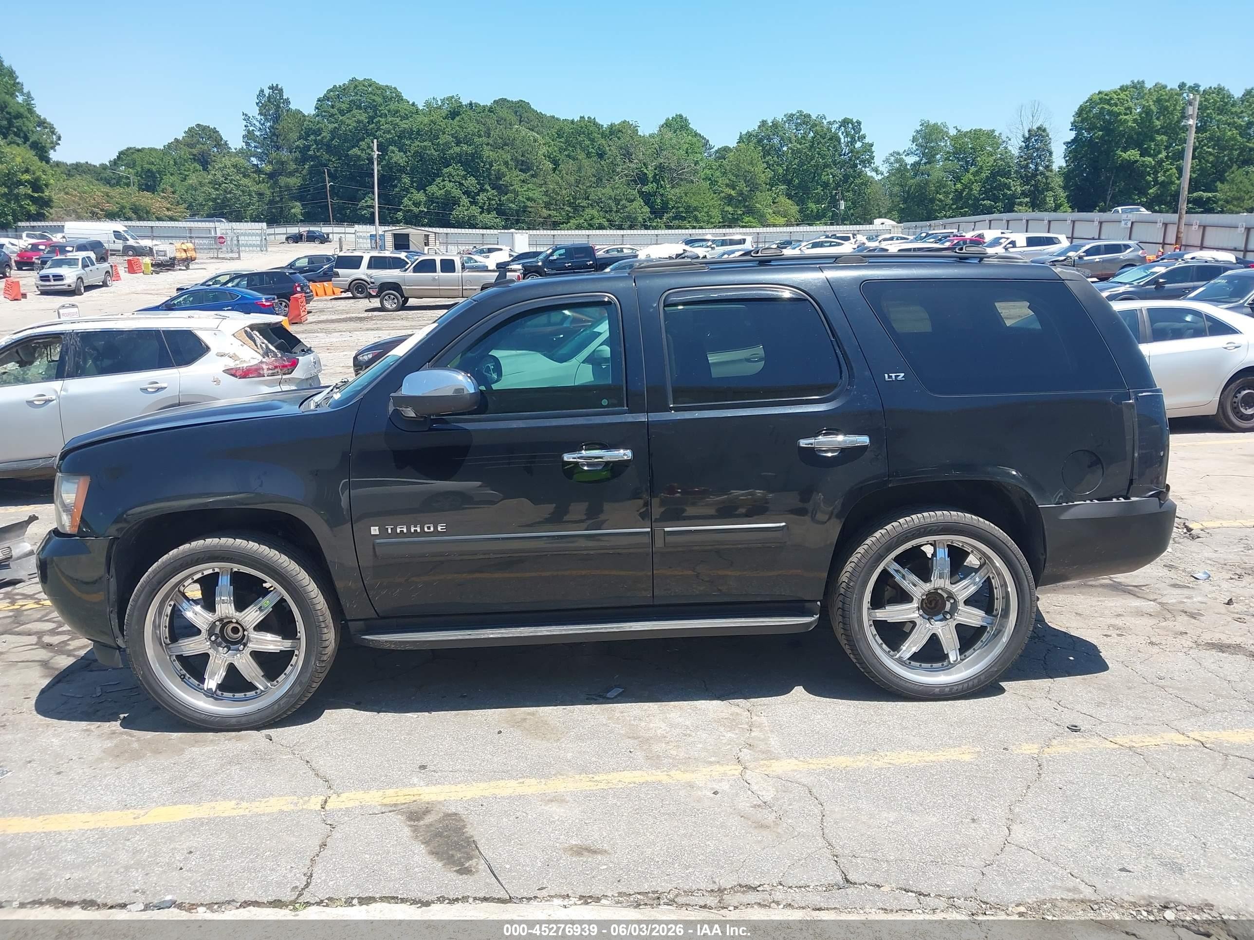 2007 Chevrolet Tahoe Ltz Black vin: 1GNFC13067R336252