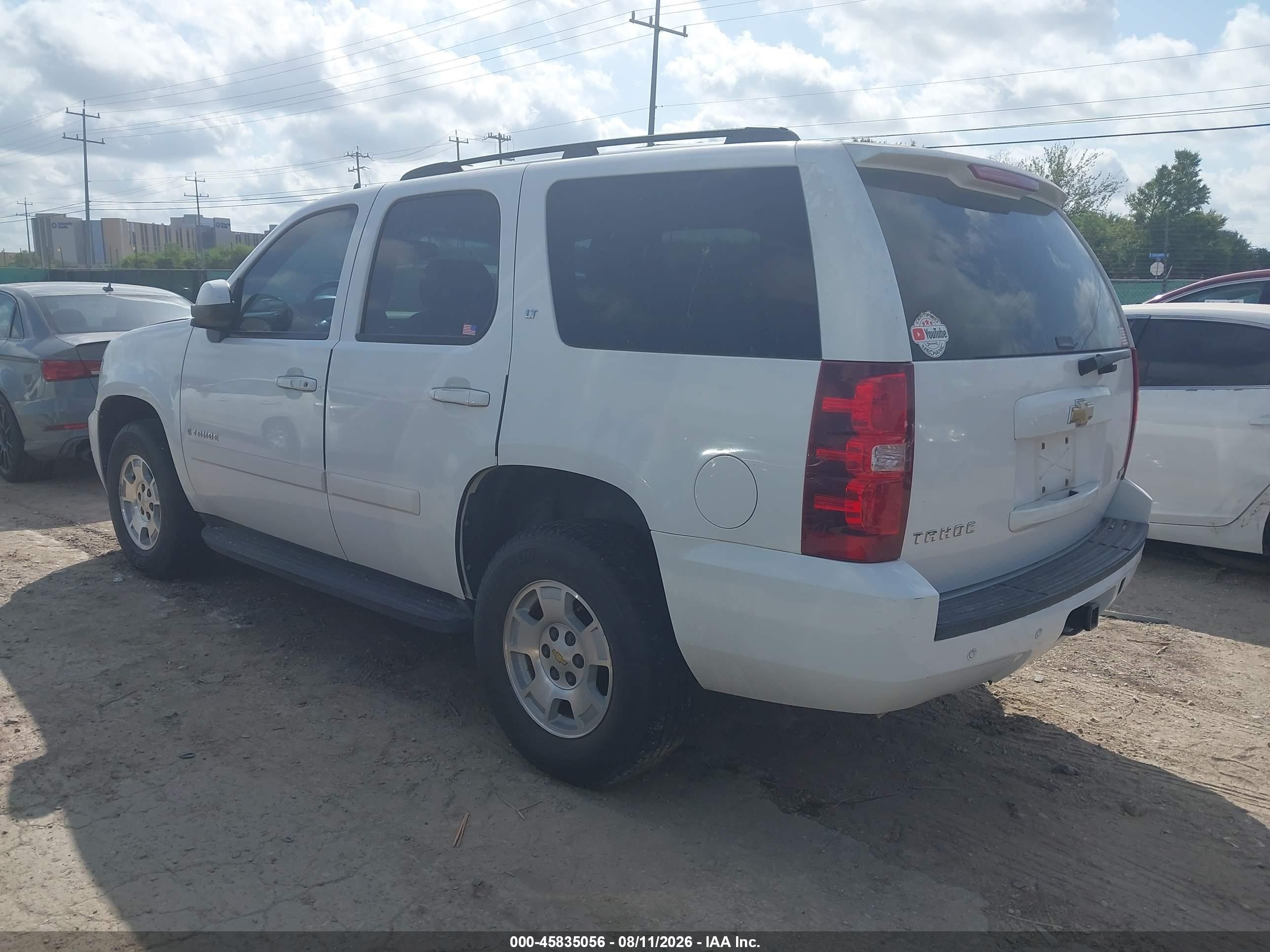 2007 Chevrolet Tahoe Lt Белый vin: 1GNFC13067R371602