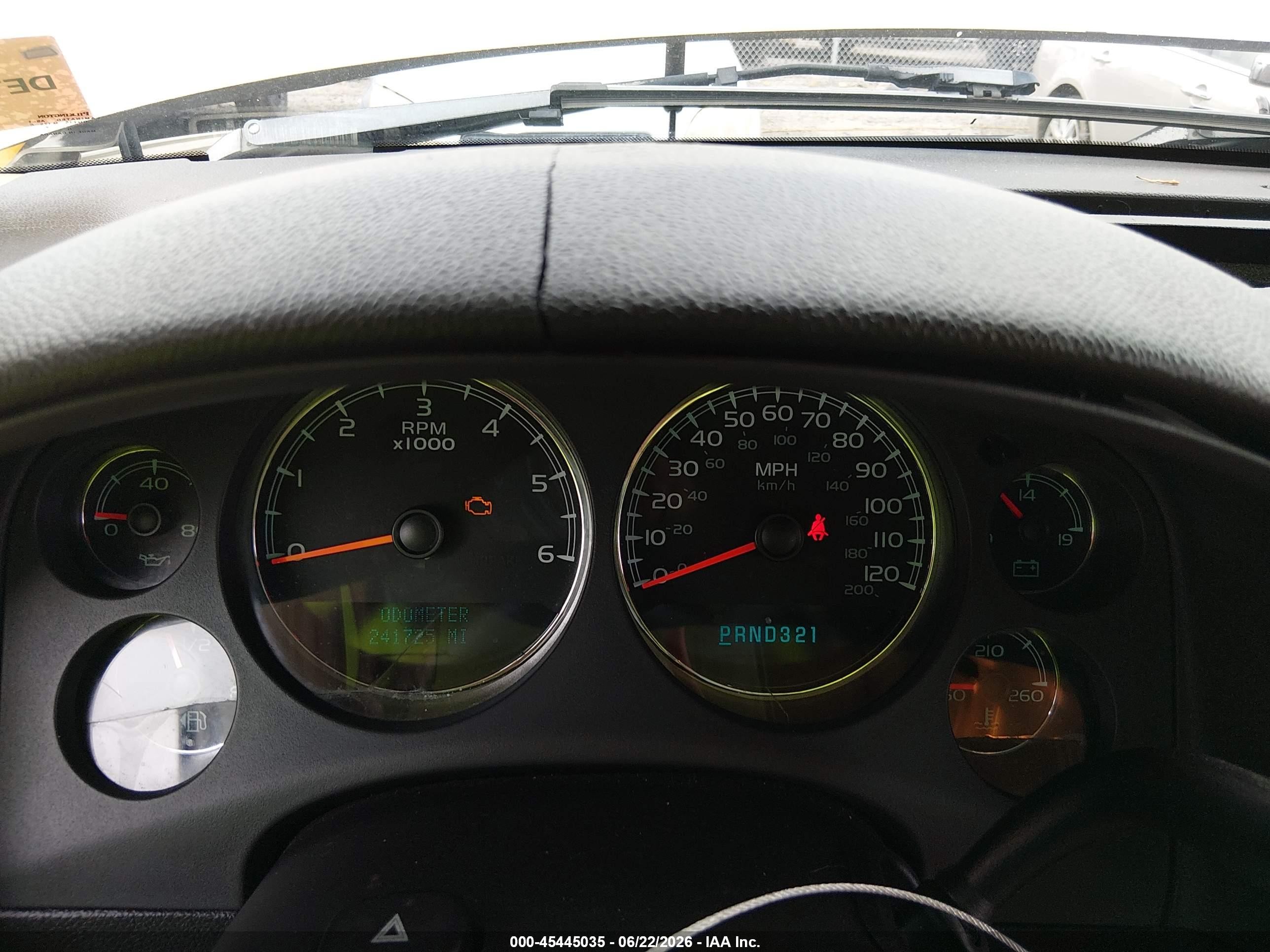 2008 Chevrolet Tahoe Ltz Золотой vin: 1GNFC13068R146355