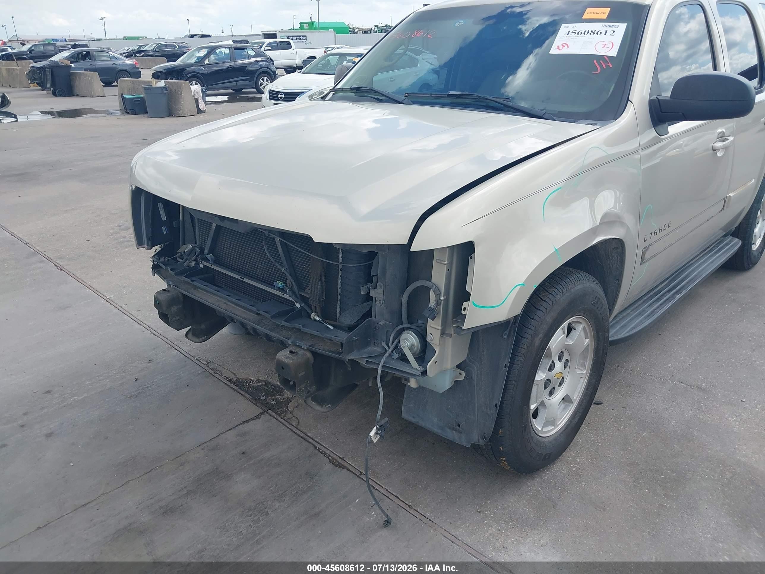 2007 Chevrolet Tahoe Ltz Золотой vin: 1GNFC13077R107787