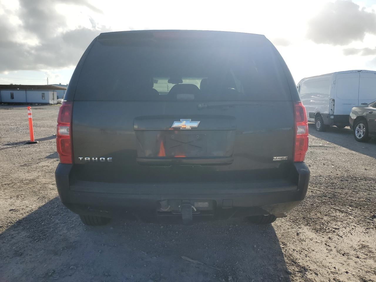 2007 Chevrolet Tahoe C1500 Black vin: 1GNFC13077R277812