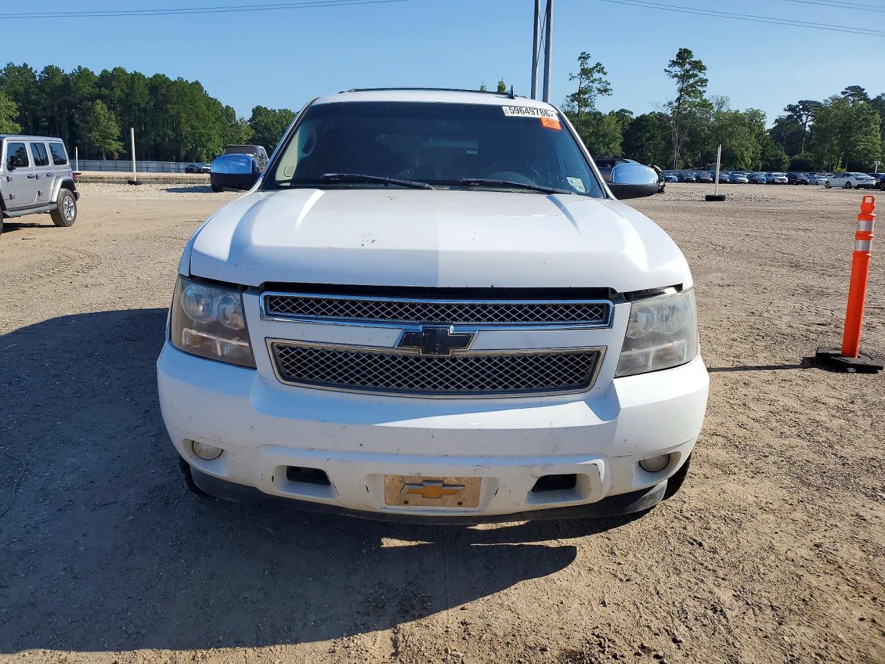 2008 Chevrolet Tahoe C1500 White vin: 1GNFC13078R131136