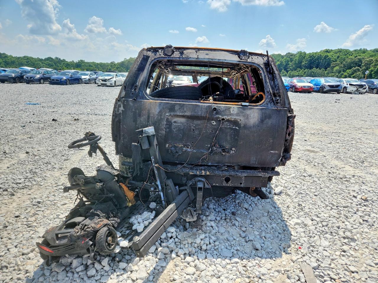 2008 Chevrolet Tahoe C1500 Burn vin: 1GNFC13078R189246