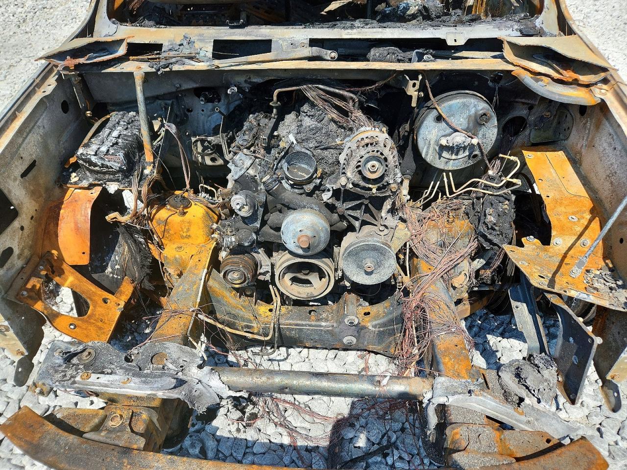 2008 Chevrolet Tahoe C1500 Burn vin: 1GNFC13078R189246