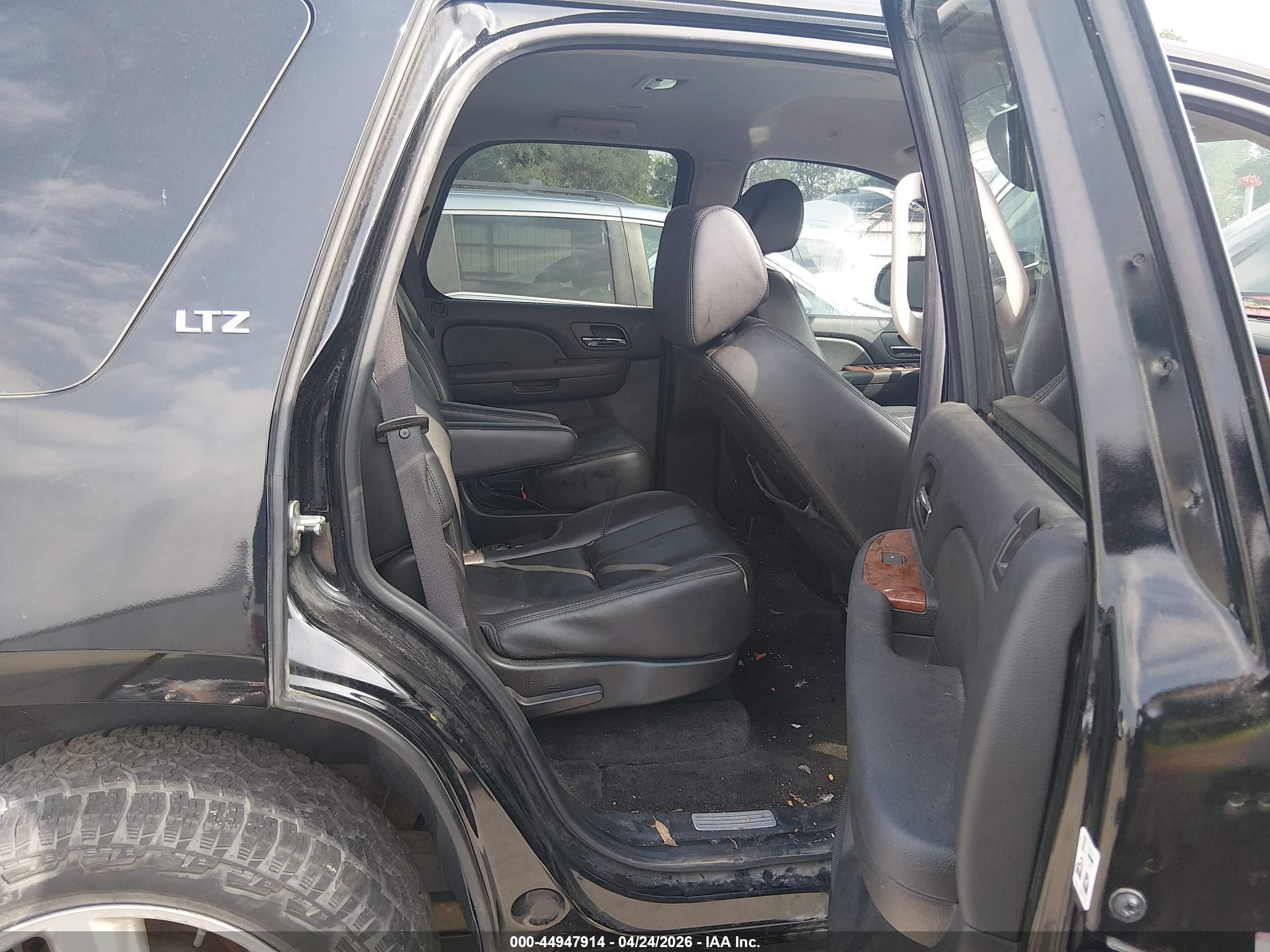 2008 Chevrolet Tahoe Ltz Черный vin: 1GNFC13078R219345