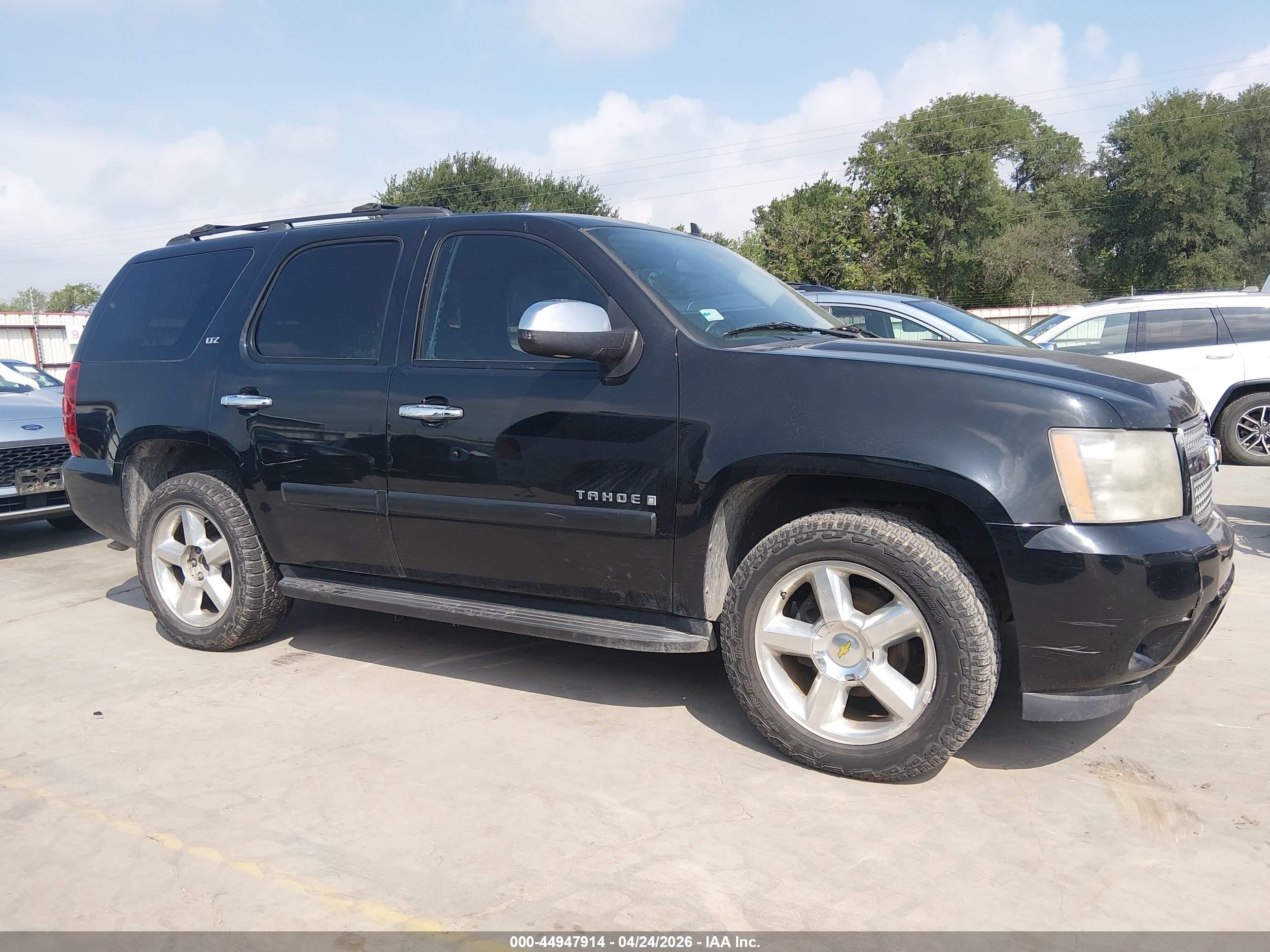 2008 Chevrolet Tahoe Ltz Черный vin: 1GNFC13078R219345