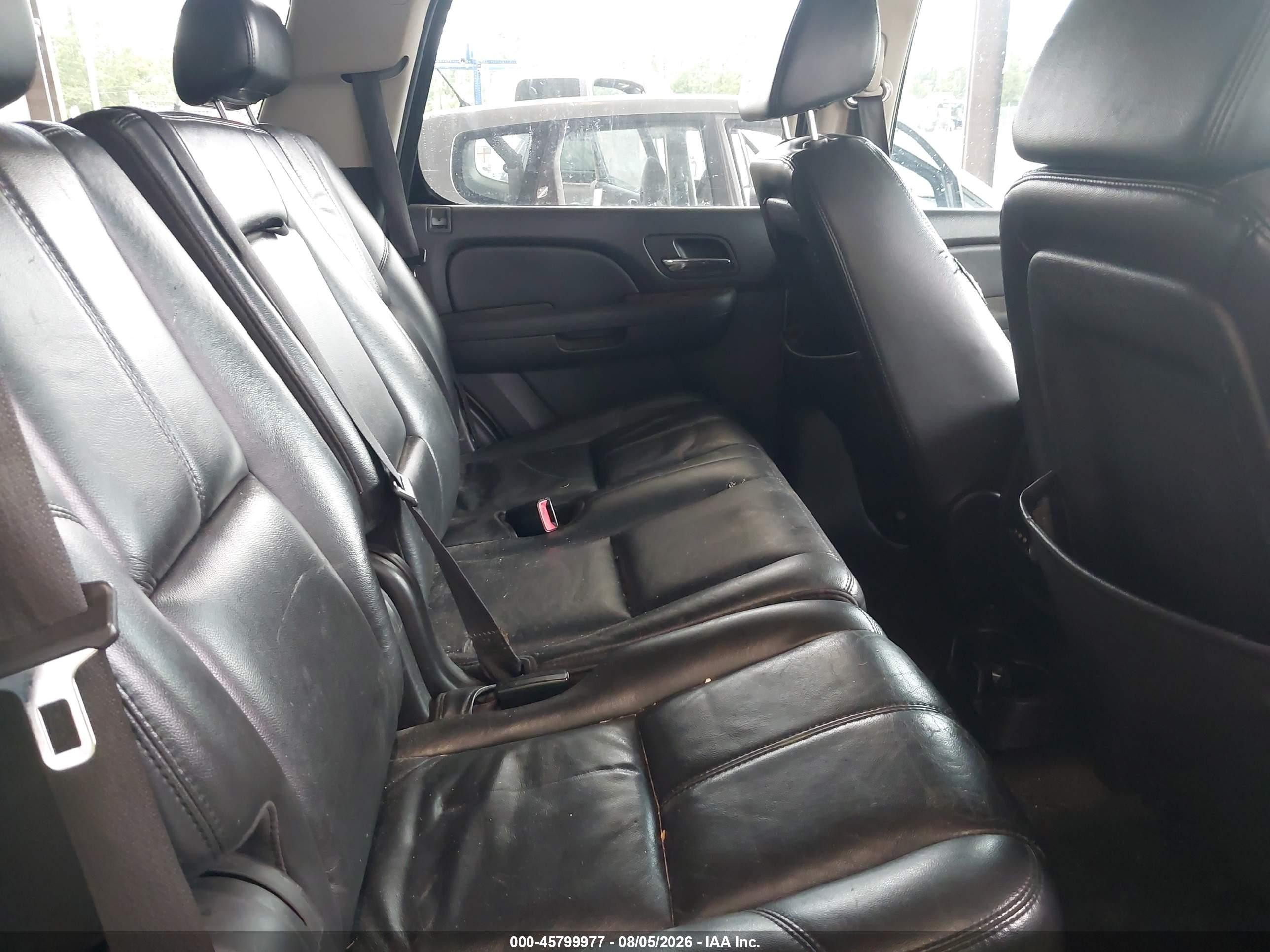 2007 Chevrolet Tahoe Lt Silver vin: 1GNFC13087J390599