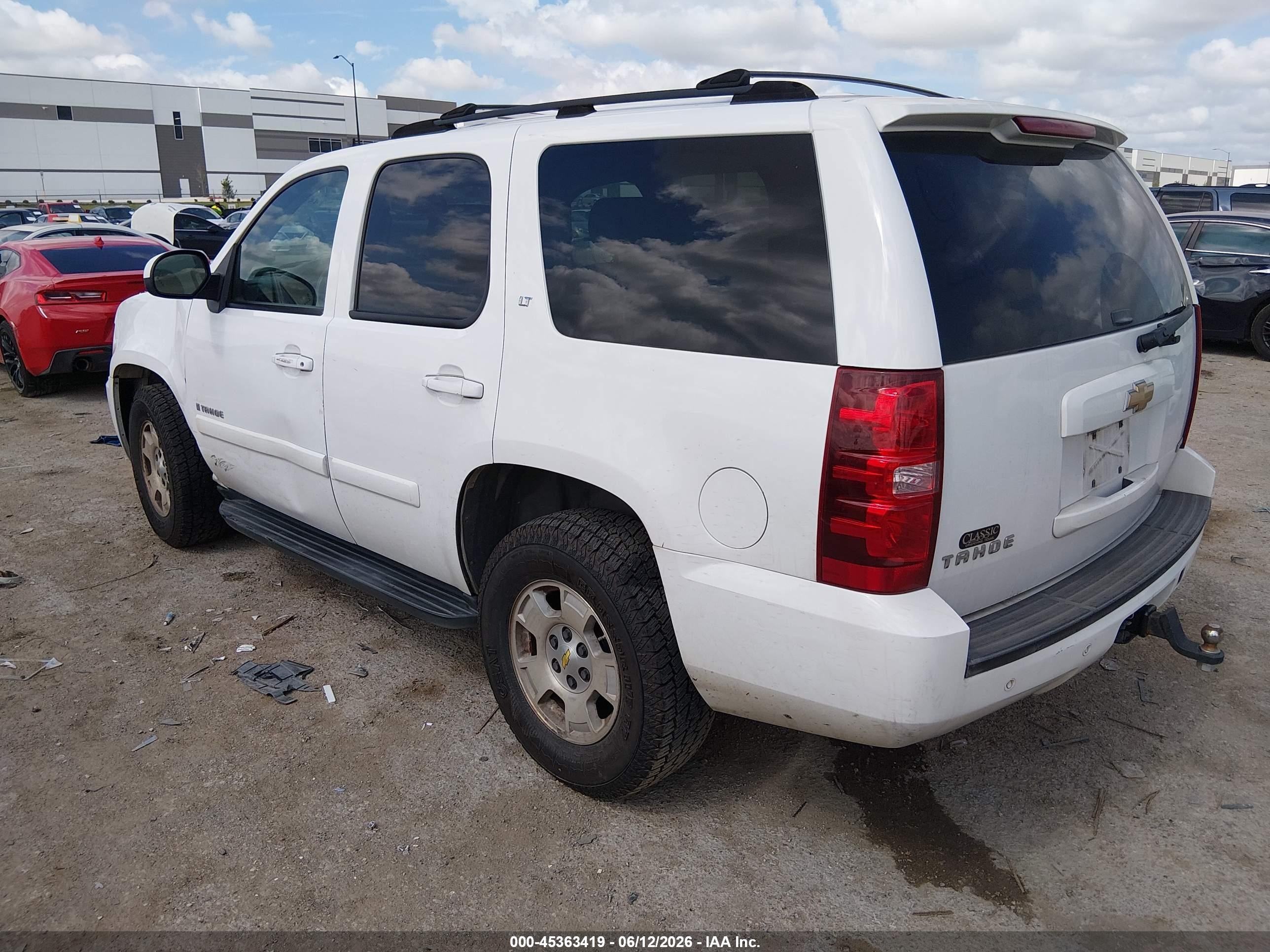 2007 Chevrolet Tahoe Lt White vin: 1GNFC13087R286177