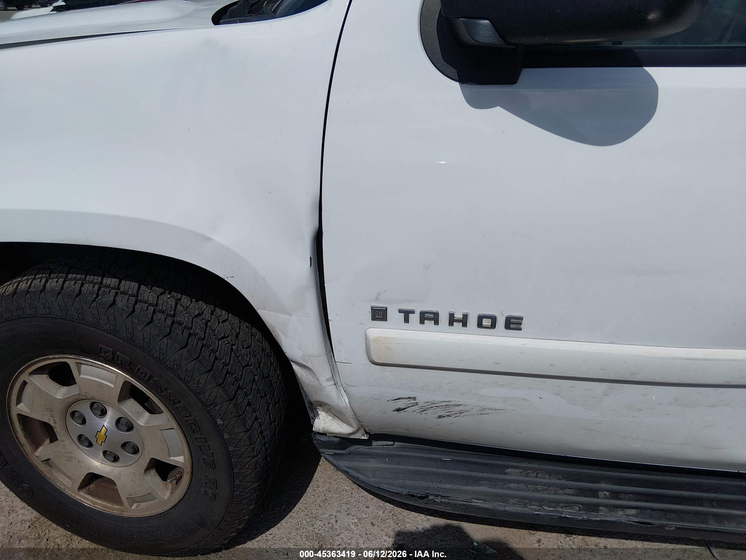2007 Chevrolet Tahoe Lt White vin: 1GNFC13087R286177