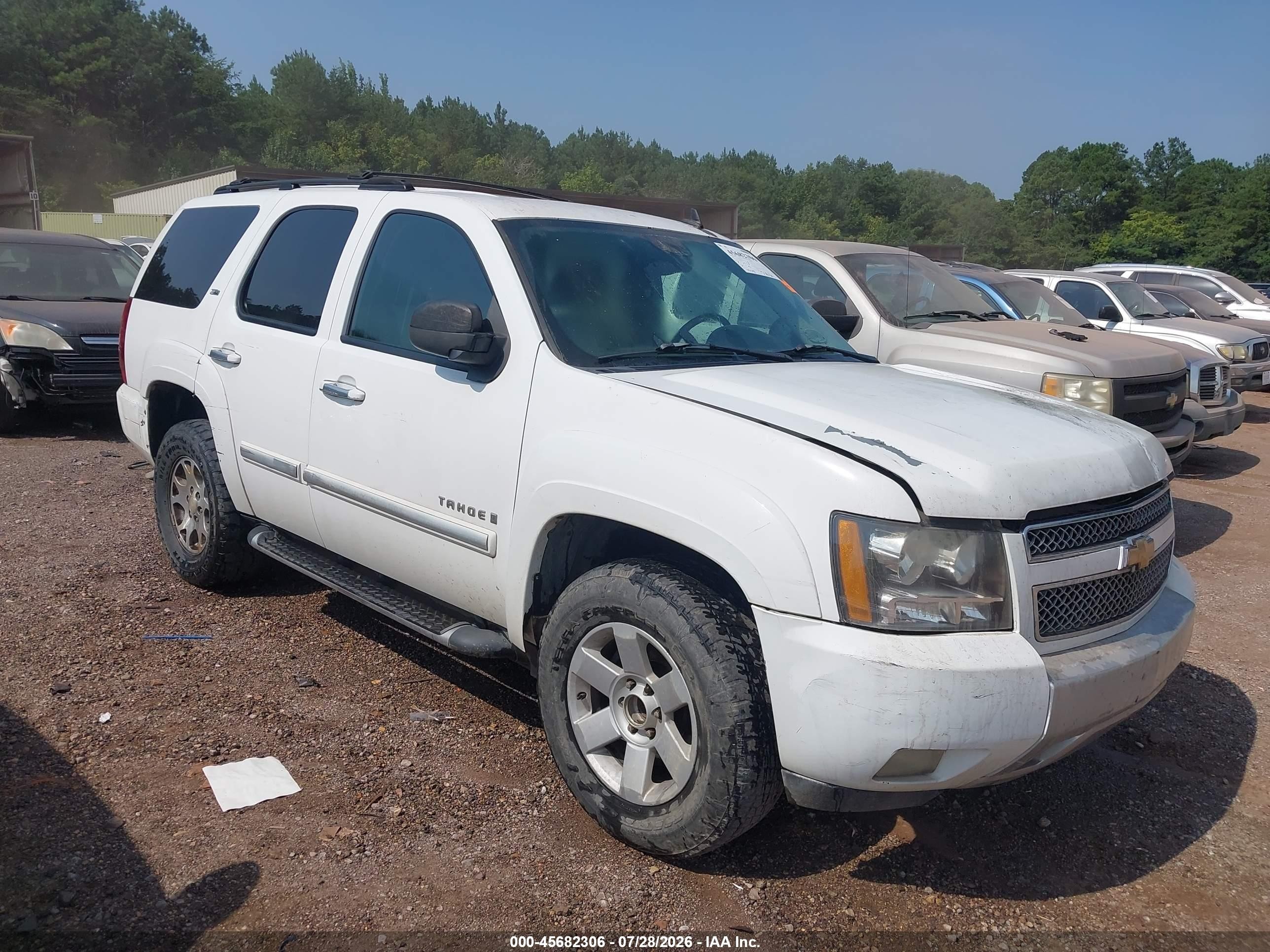 2007 Chevrolet Tahoe Lt Белый vin: 1GNFC13087R303401