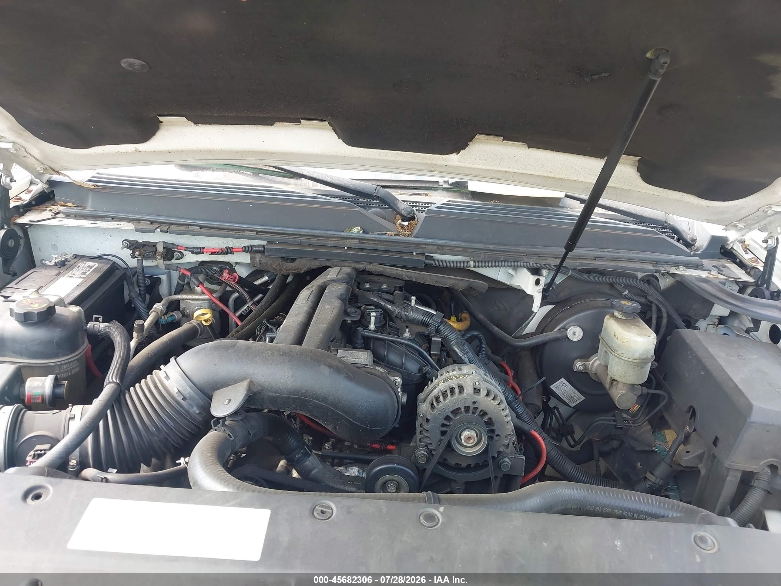 2007 Chevrolet Tahoe Lt Белый vin: 1GNFC13087R303401
