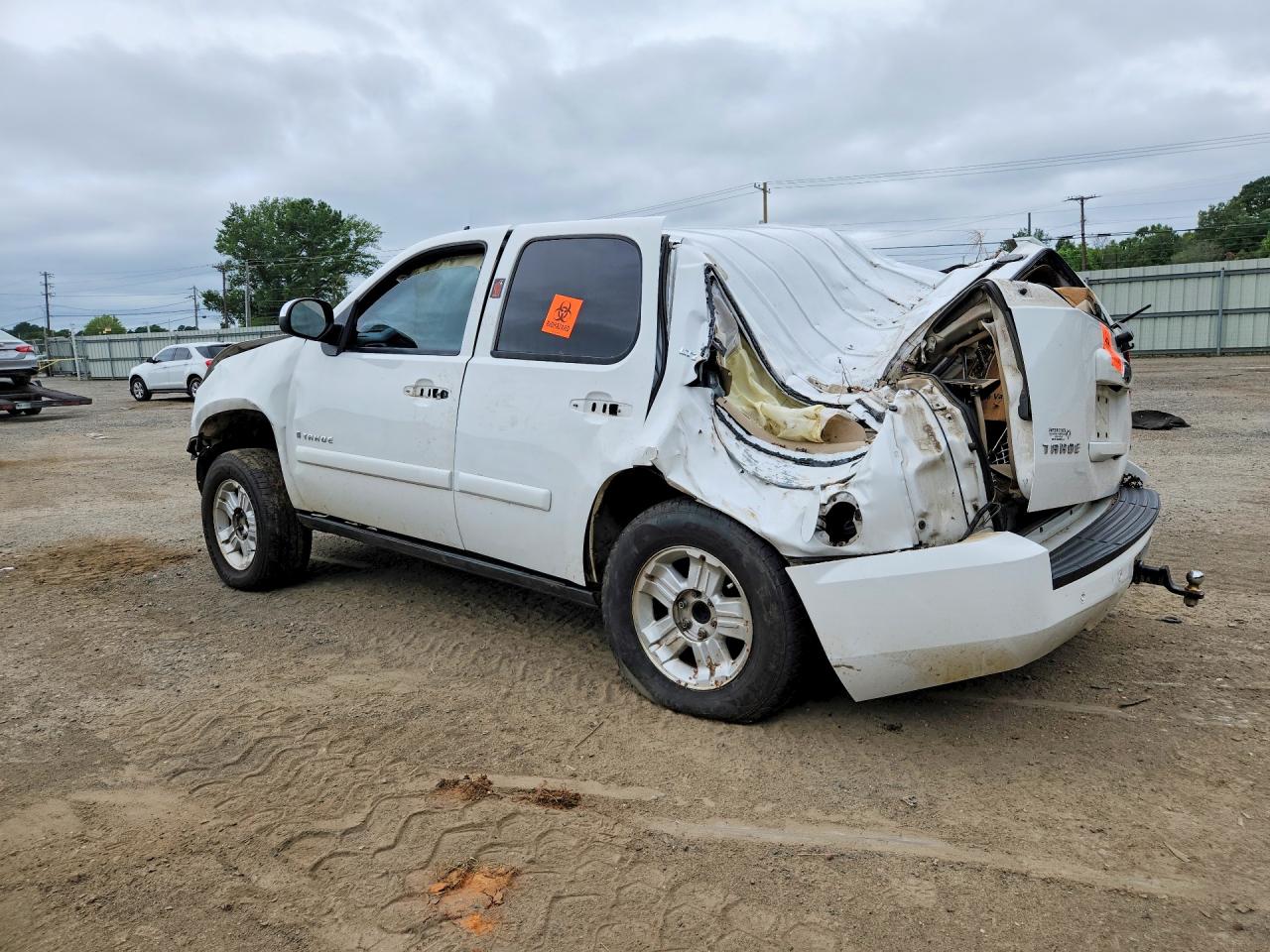 2008 Chevrolet Tahoe C1500 White vin: 1GNFC13088R166574
