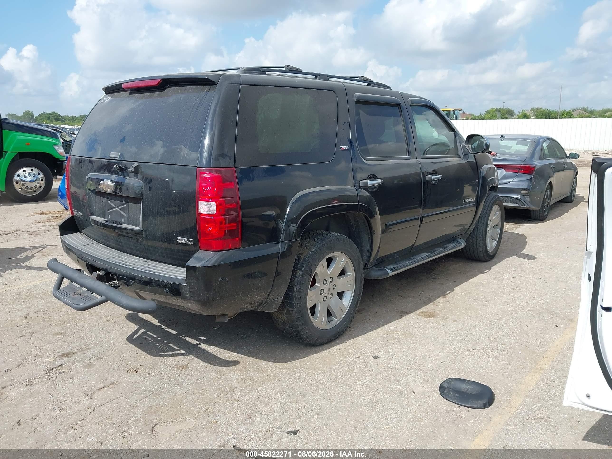 2008 Chevrolet Tahoe Lt Black vin: 1GNFC13088R189675