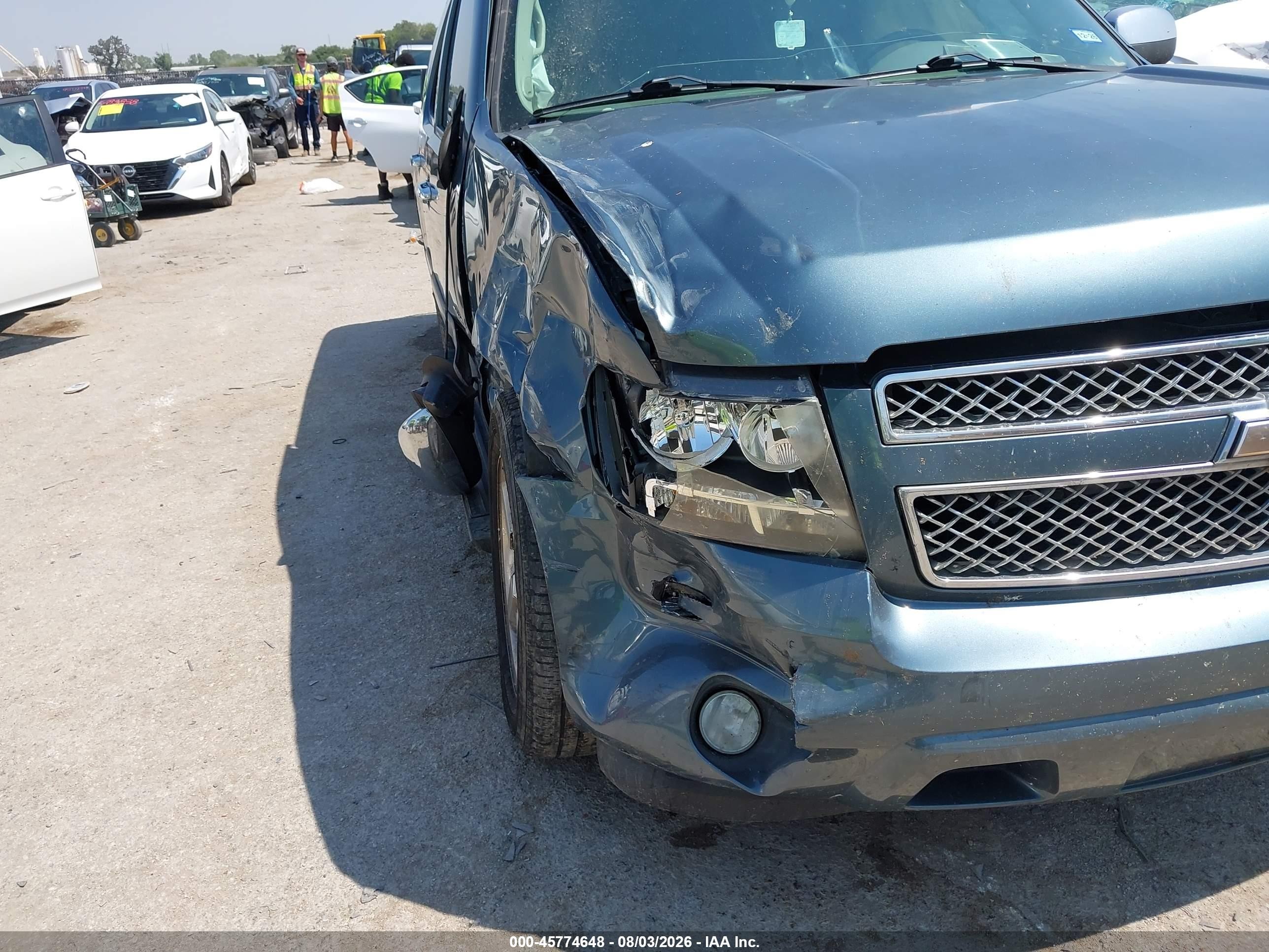 2008 Chevrolet Tahoe Ltz Blue vin: 1GNFC13088R251740