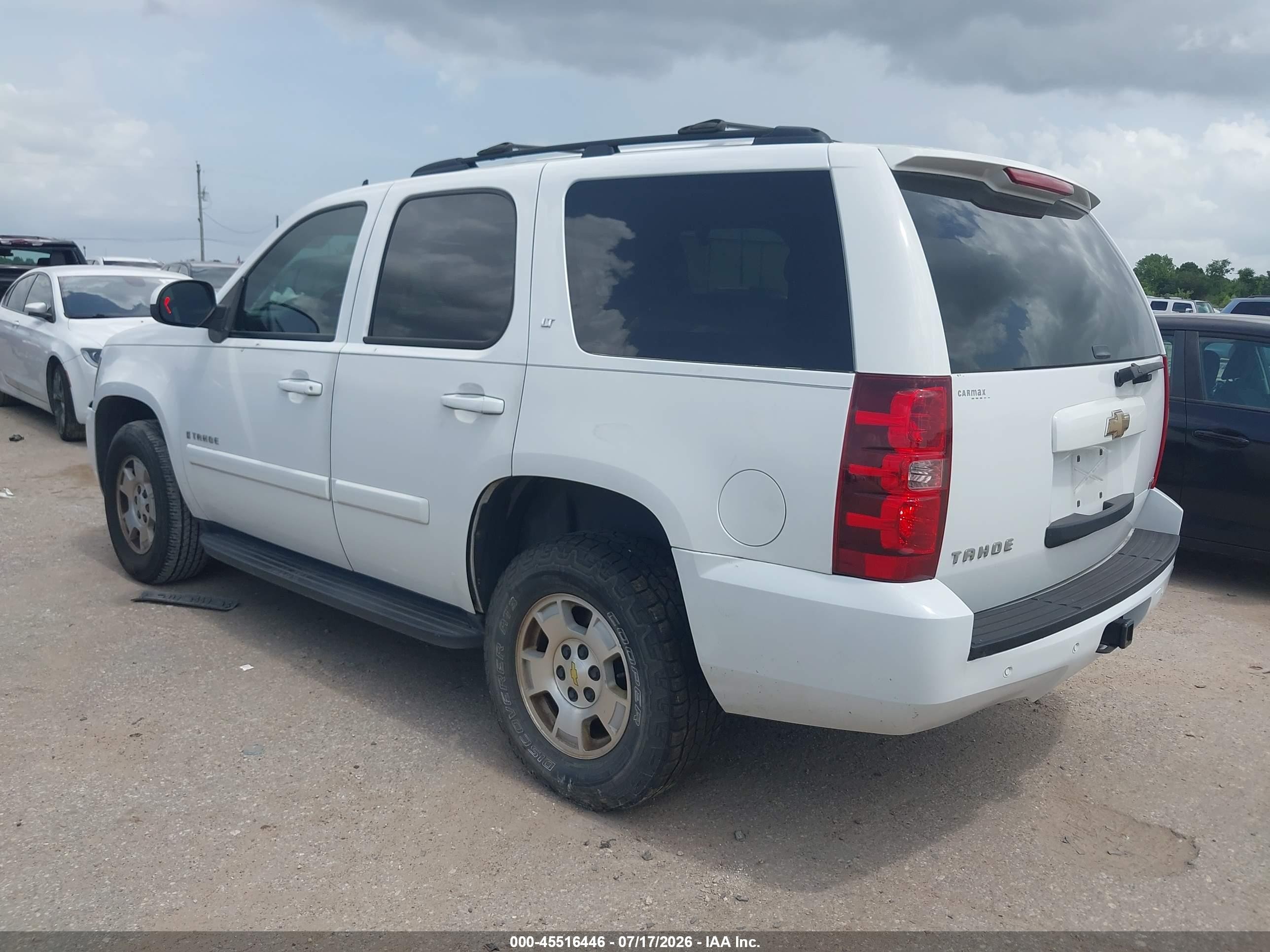 2007 Chevrolet Tahoe Lt White vin: 1GNFC13097J387792