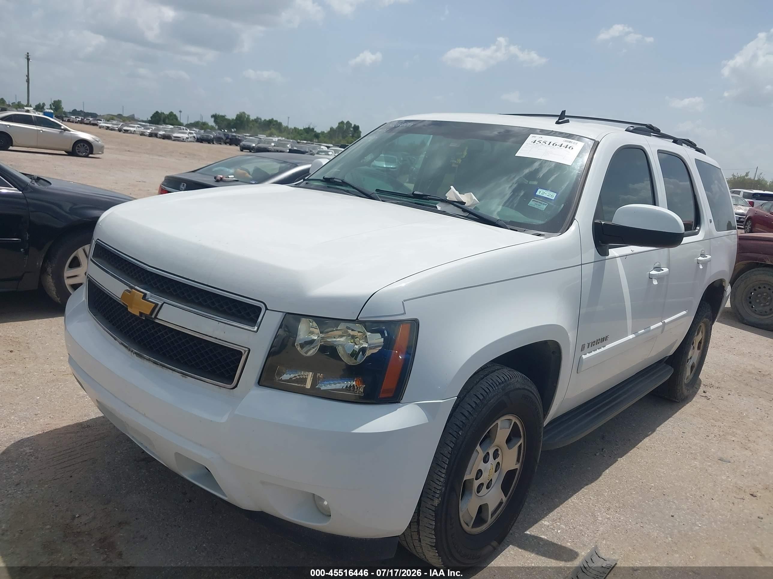 2007 Chevrolet Tahoe Lt White vin: 1GNFC13097J387792