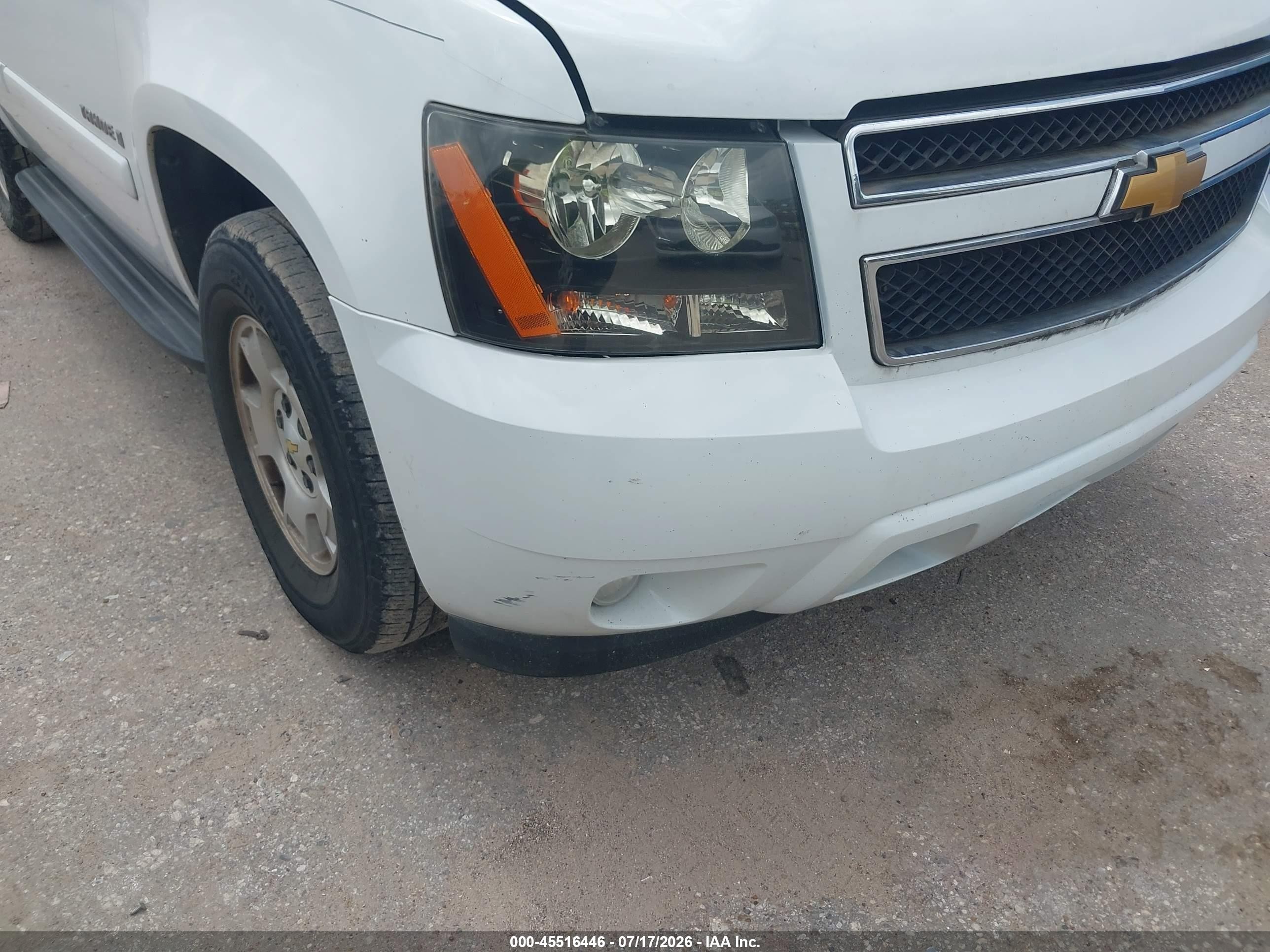2007 Chevrolet Tahoe Lt White vin: 1GNFC13097J387792
