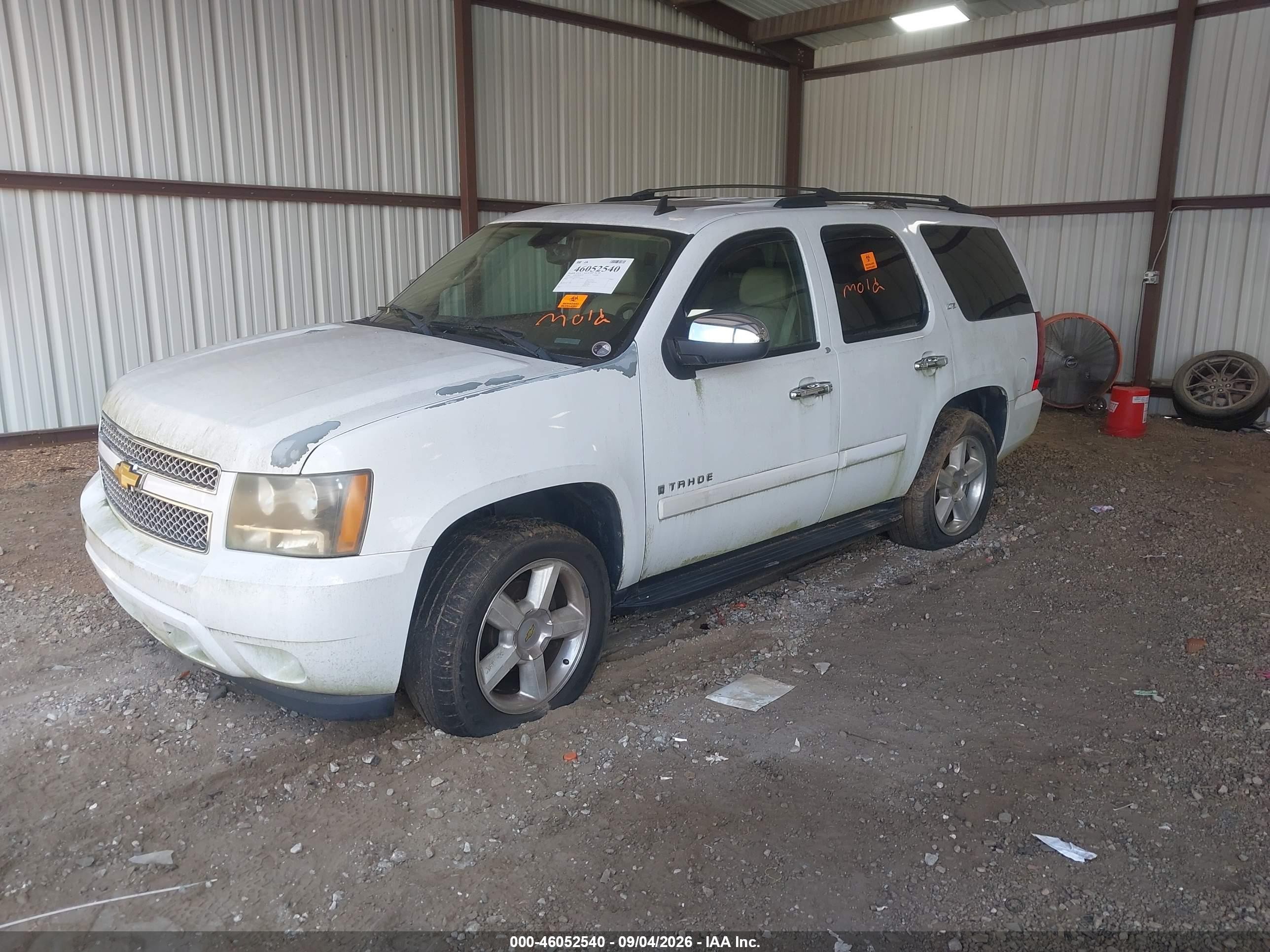 2007 Chevrolet Tahoe Ltz White vin: 1GNFC13097J391518