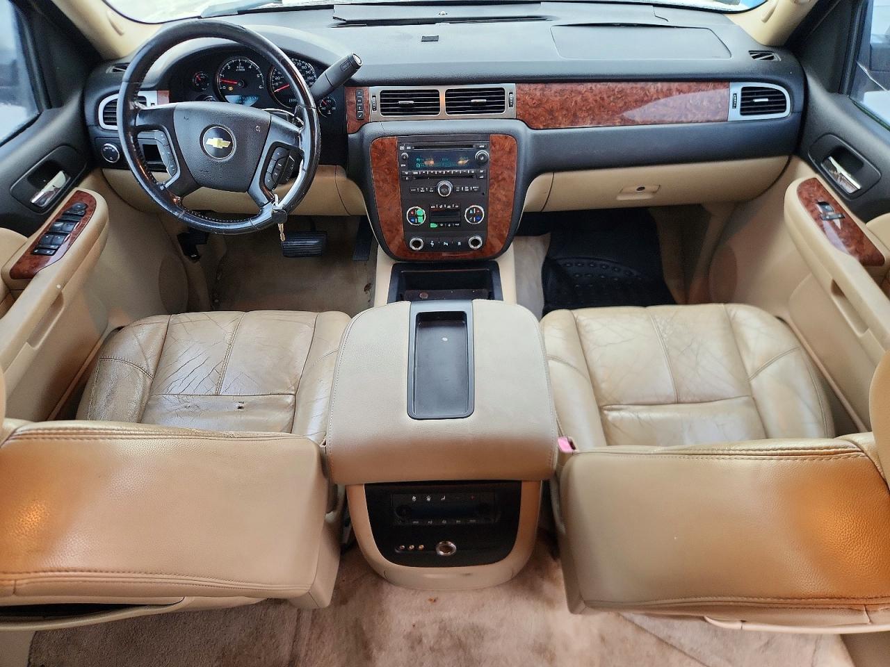 2007 Chevrolet Tahoe C1500 Beige vin: 1GNFC13097R163214