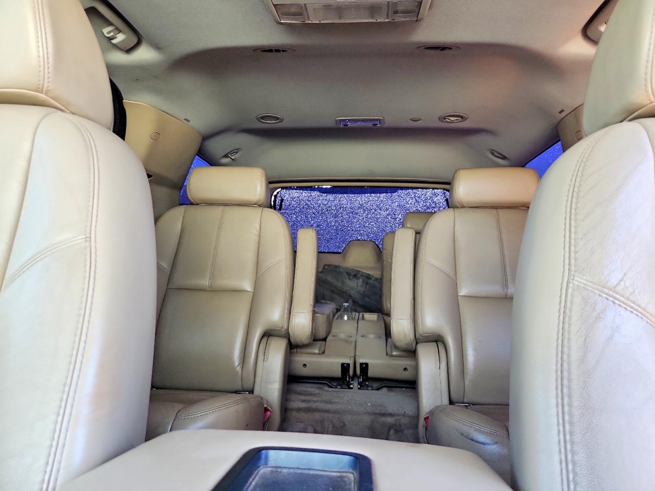 2007 Chevrolet Tahoe C1500 Tan vin: 1GNFC13097R201864