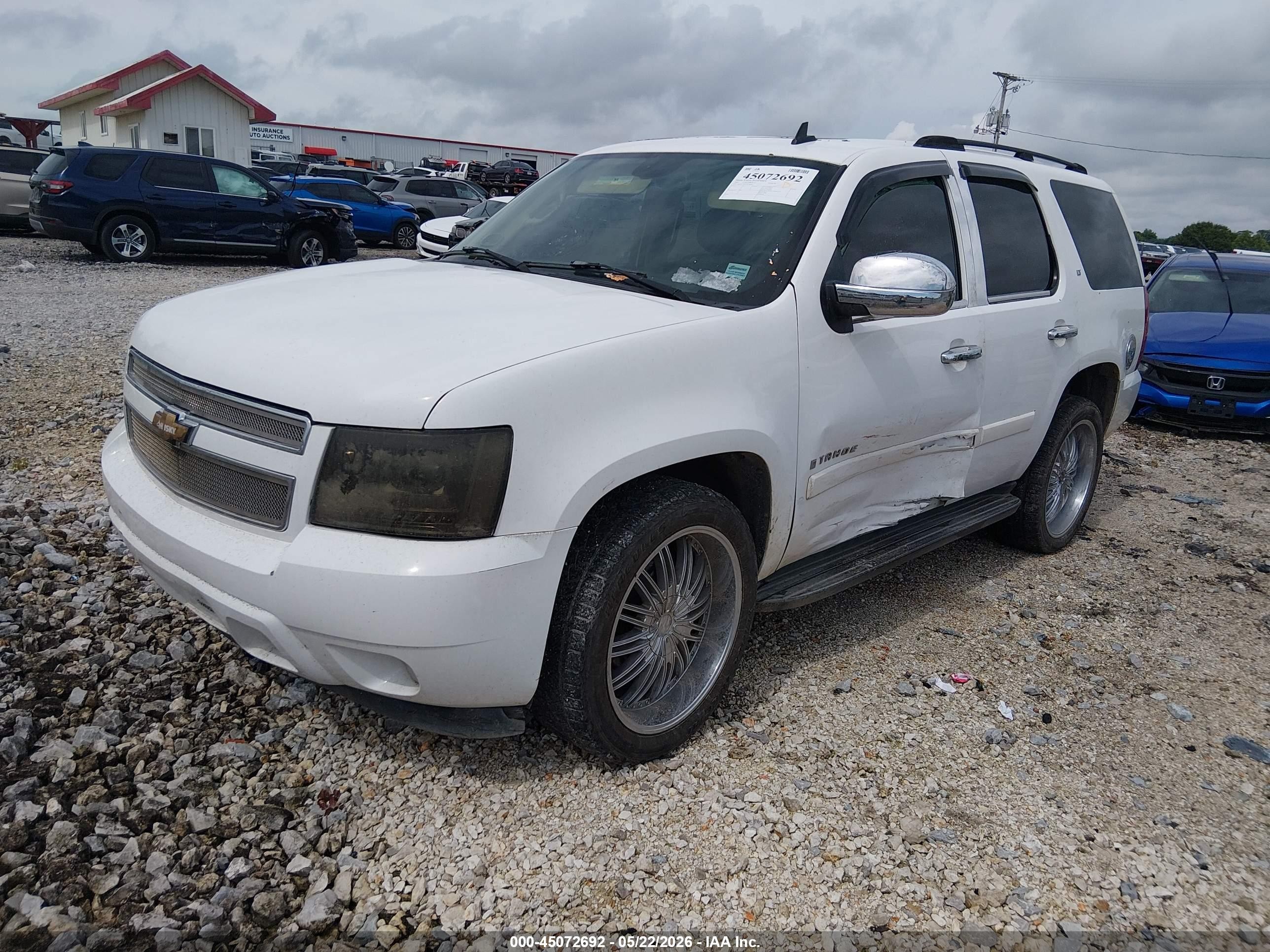 2007 Chevrolet Tahoe Lt White vin: 1GNFC13097R296085