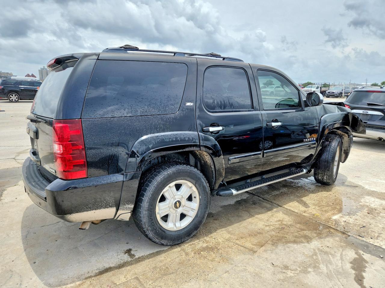 2008 Chevrolet Tahoe C1500 Черный vin: 1GNFC13098R158080