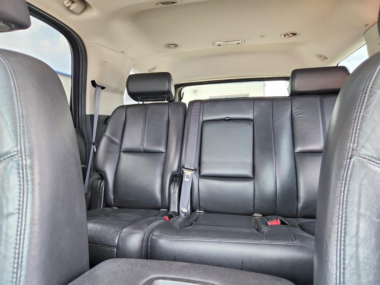 2008 Chevrolet Tahoe C1500 Черный vin: 1GNFC13098R158080