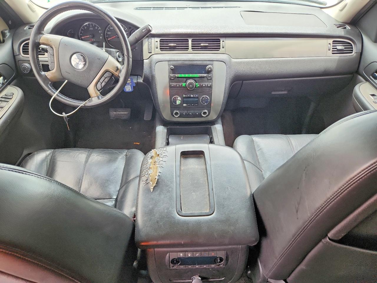2008 Chevrolet Tahoe C1500 Черный vin: 1GNFC13098R158080