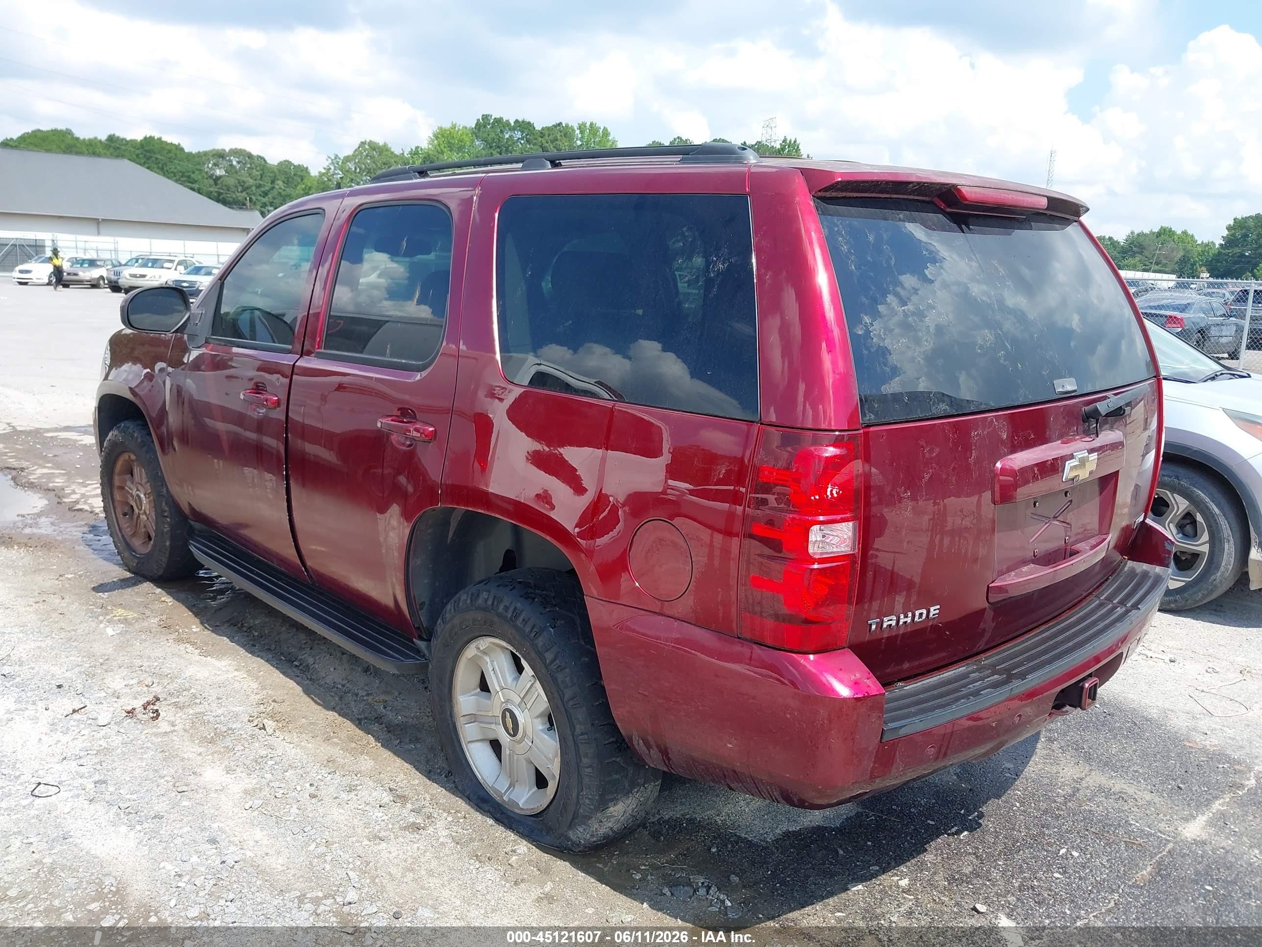 2008 Chevrolet Tahoe Ltz Красный vin: 1GNFC13098R186901