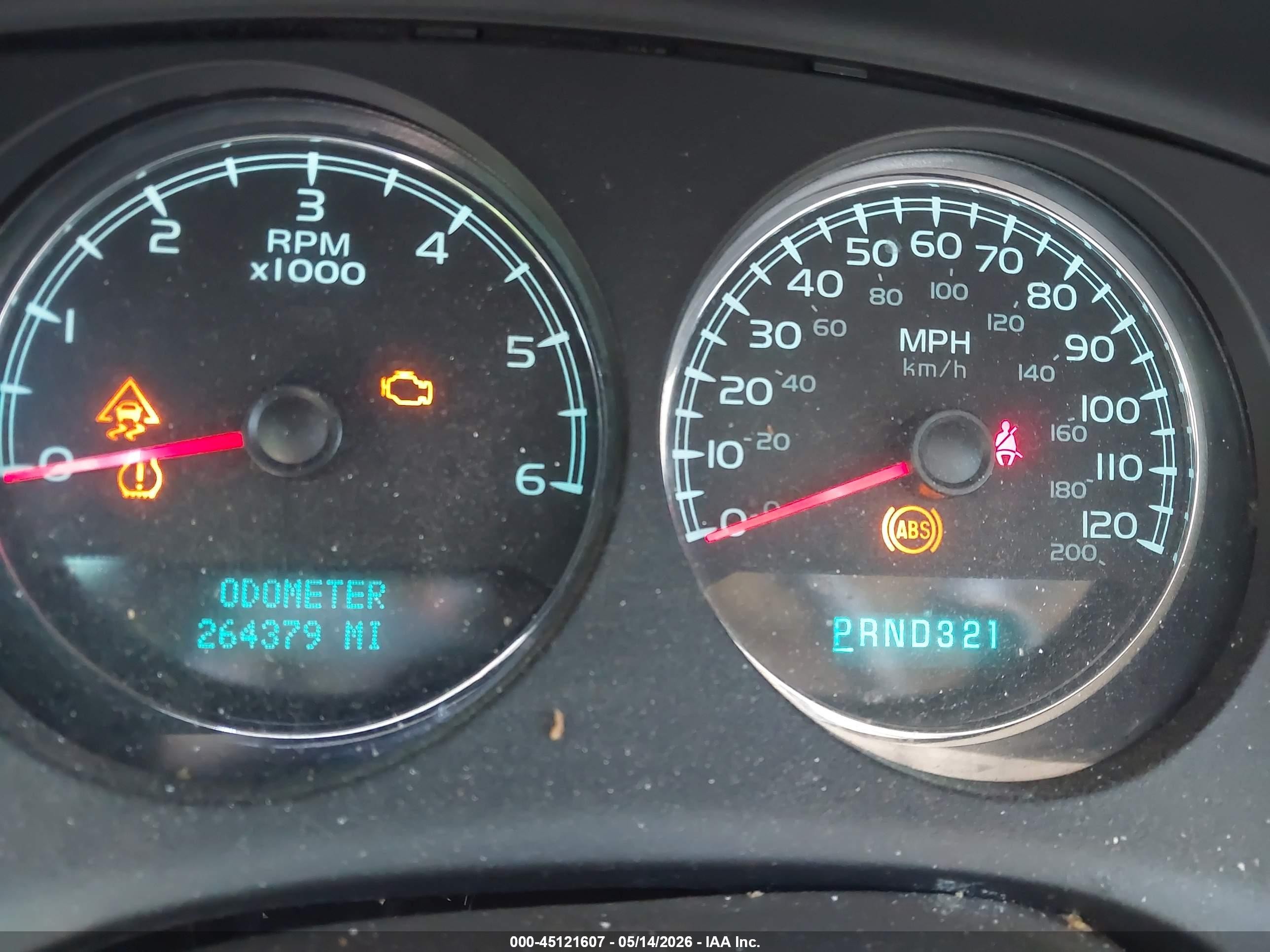 2008 Chevrolet Tahoe Ltz Красный vin: 1GNFC13098R186901