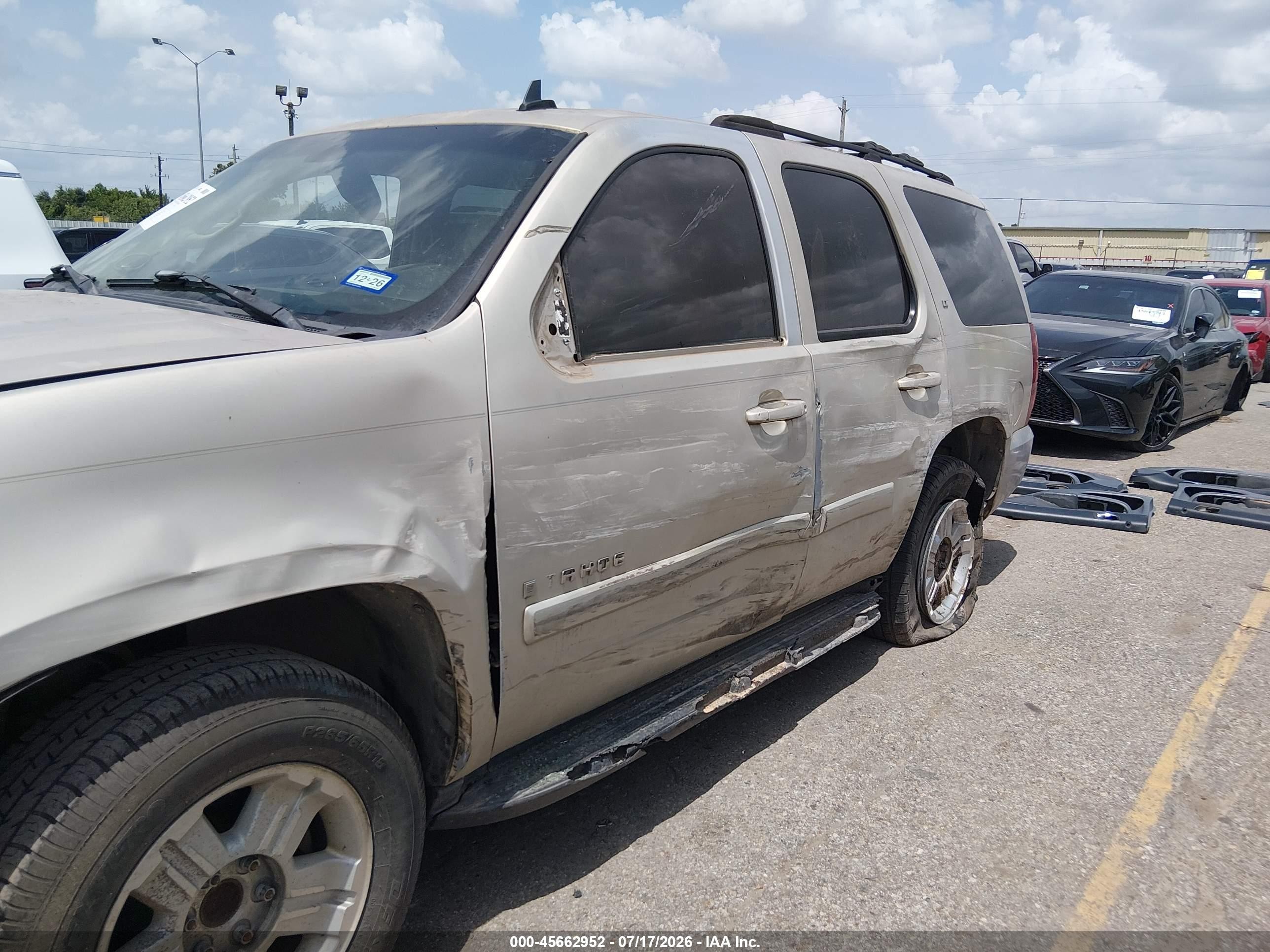 2007 Chevrolet Tahoe Lt Beige vin: 1GNFC130X7J188640