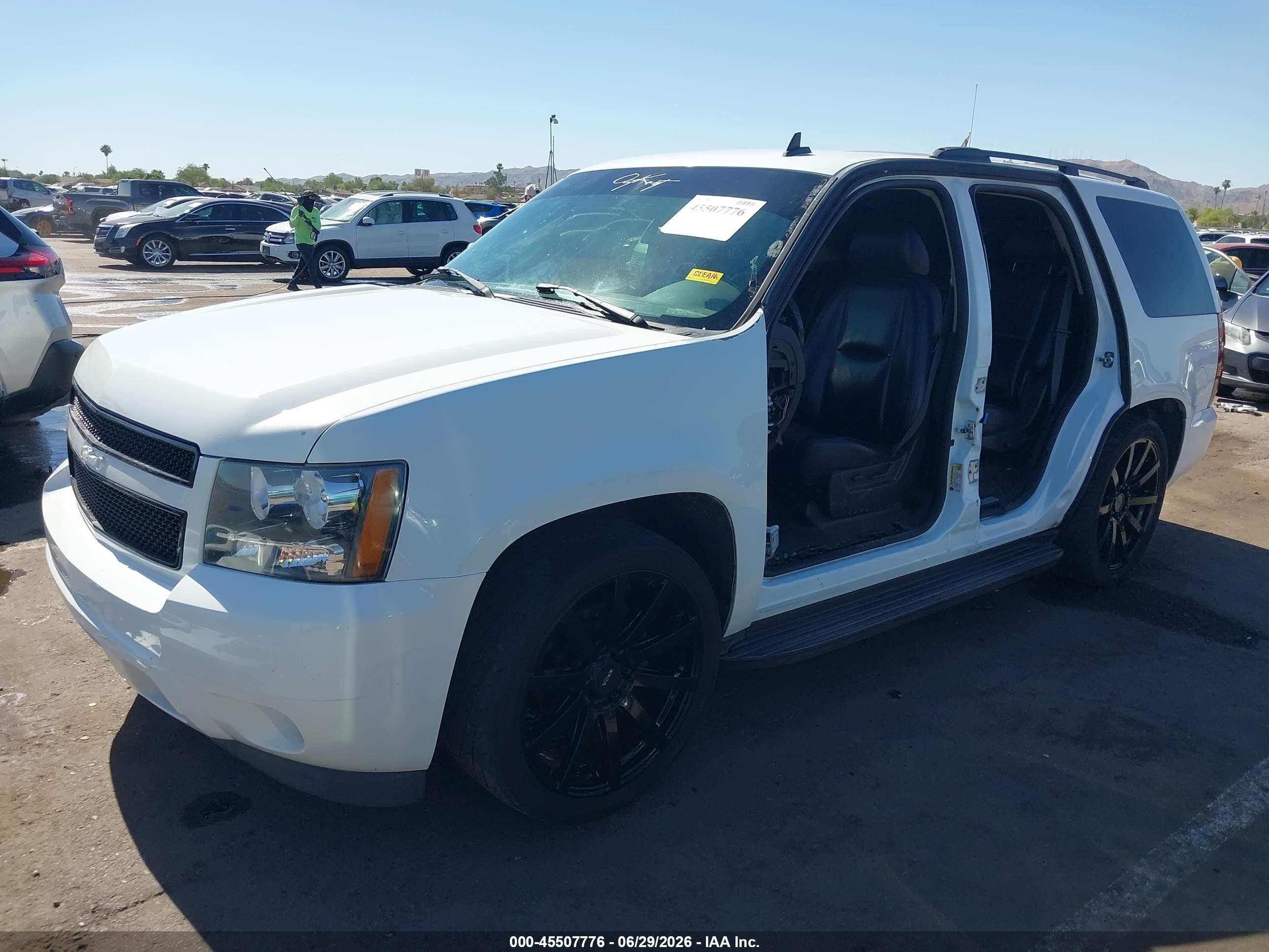 2007 Chevrolet Tahoe Lt Белый vin: 1GNFC130X7J344885