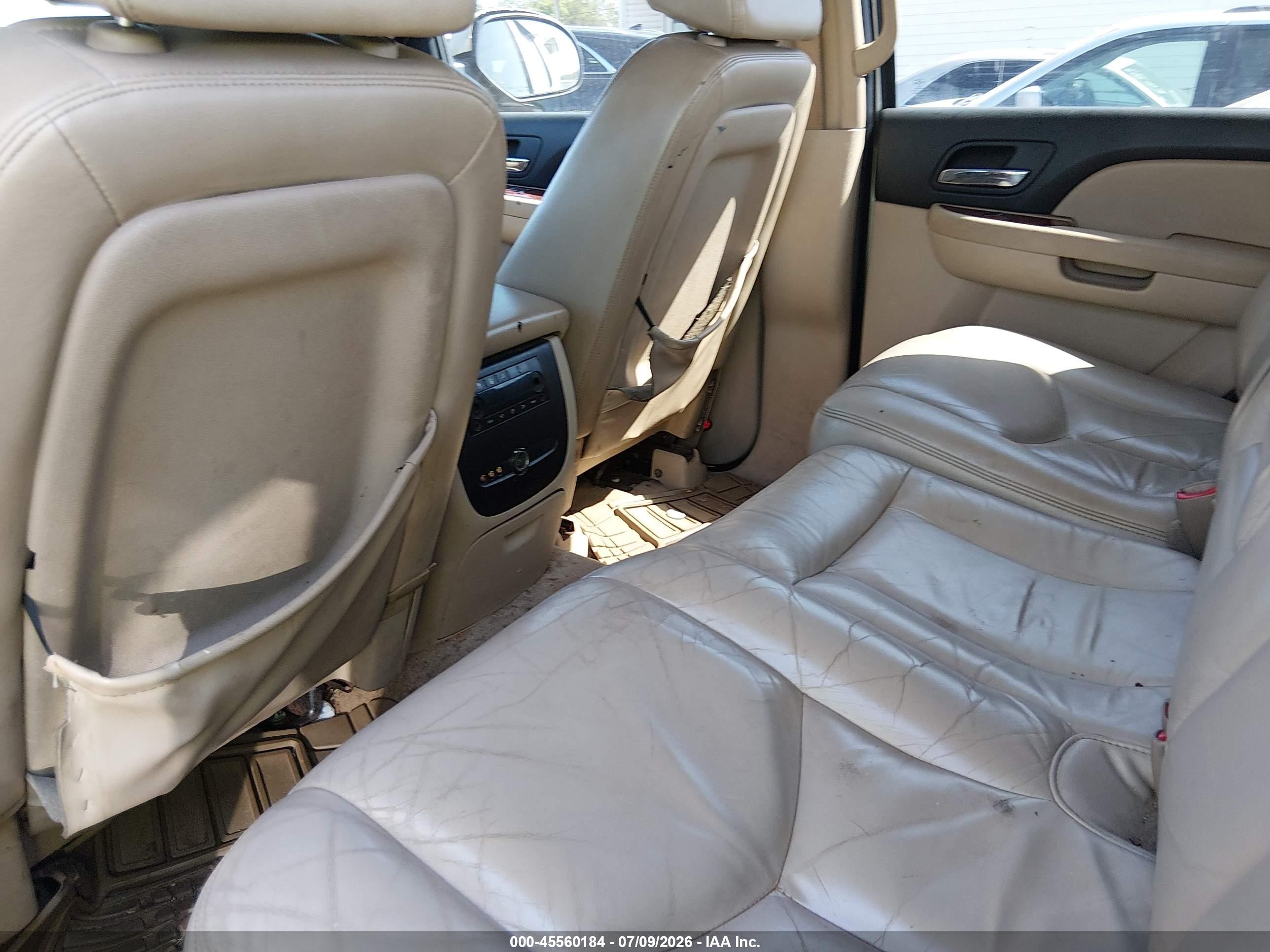 2008 Chevrolet Tahoe Lt Champagne vin: 1GNFC130X8R114346