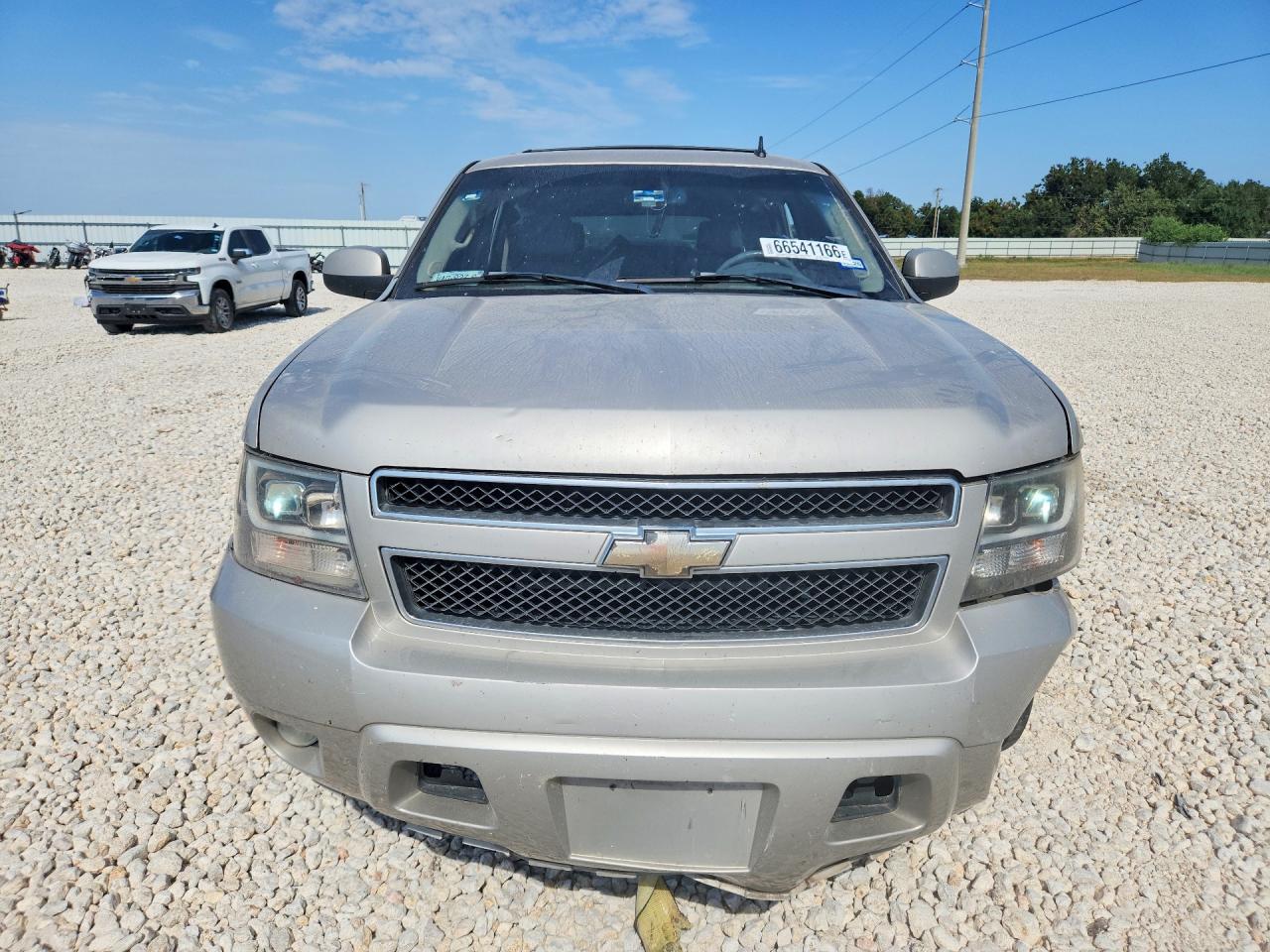 2008 Chevrolet Tahoe C1500 Серебряный vin: 1GNFC130X8R142583