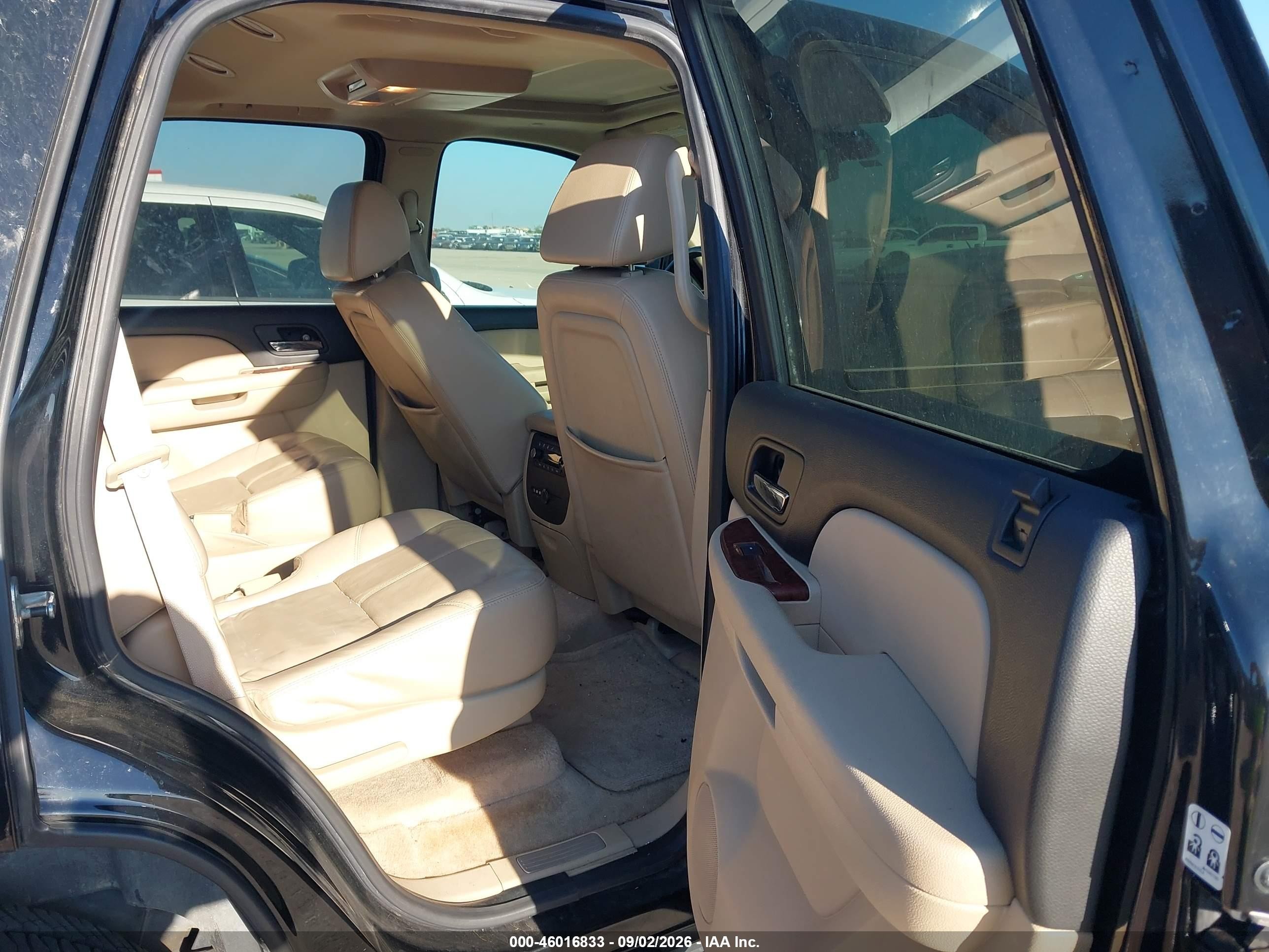 2008 Chevrolet Tahoe Ltz Черный vin: 1GNFC130X8R188981