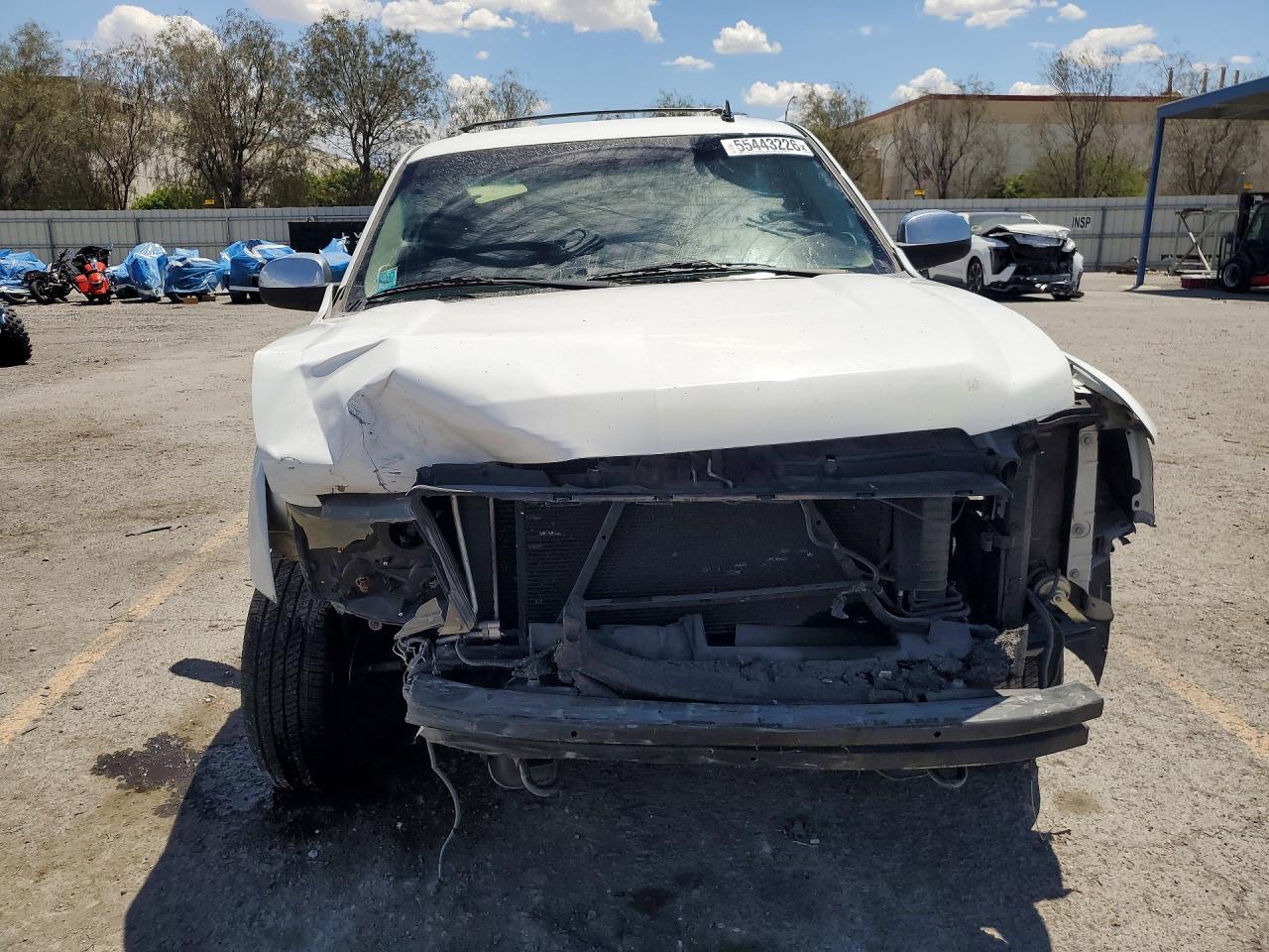 2008 Chevrolet Tahoe C1500 White vin: 1GNFC130X8R190309