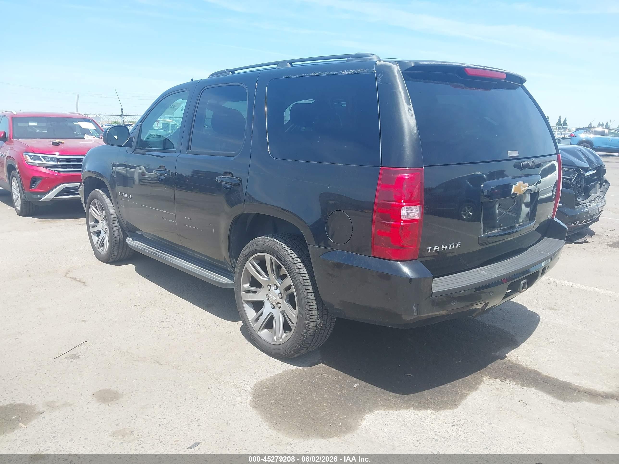 2009 Chevrolet Tahoe Ls Черный vin: 1GNFC130X9R139779