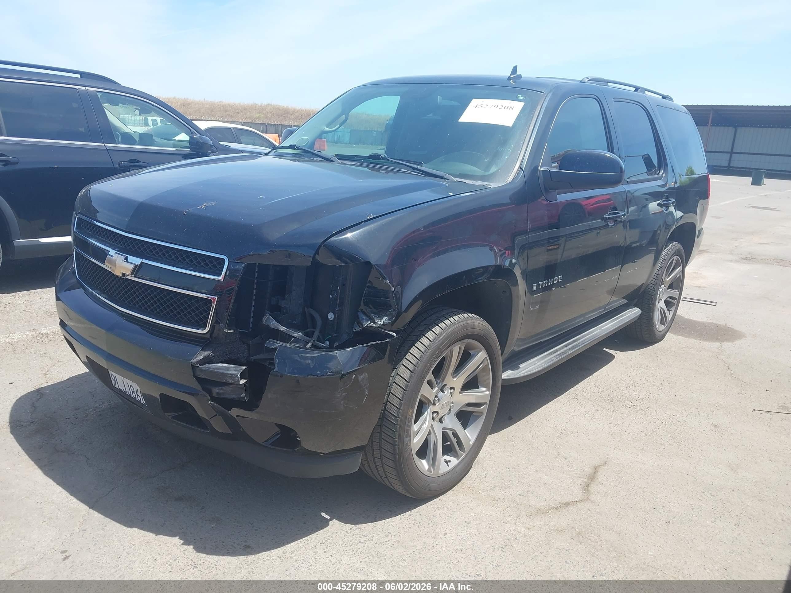 2009 Chevrolet Tahoe Ls Черный vin: 1GNFC130X9R139779