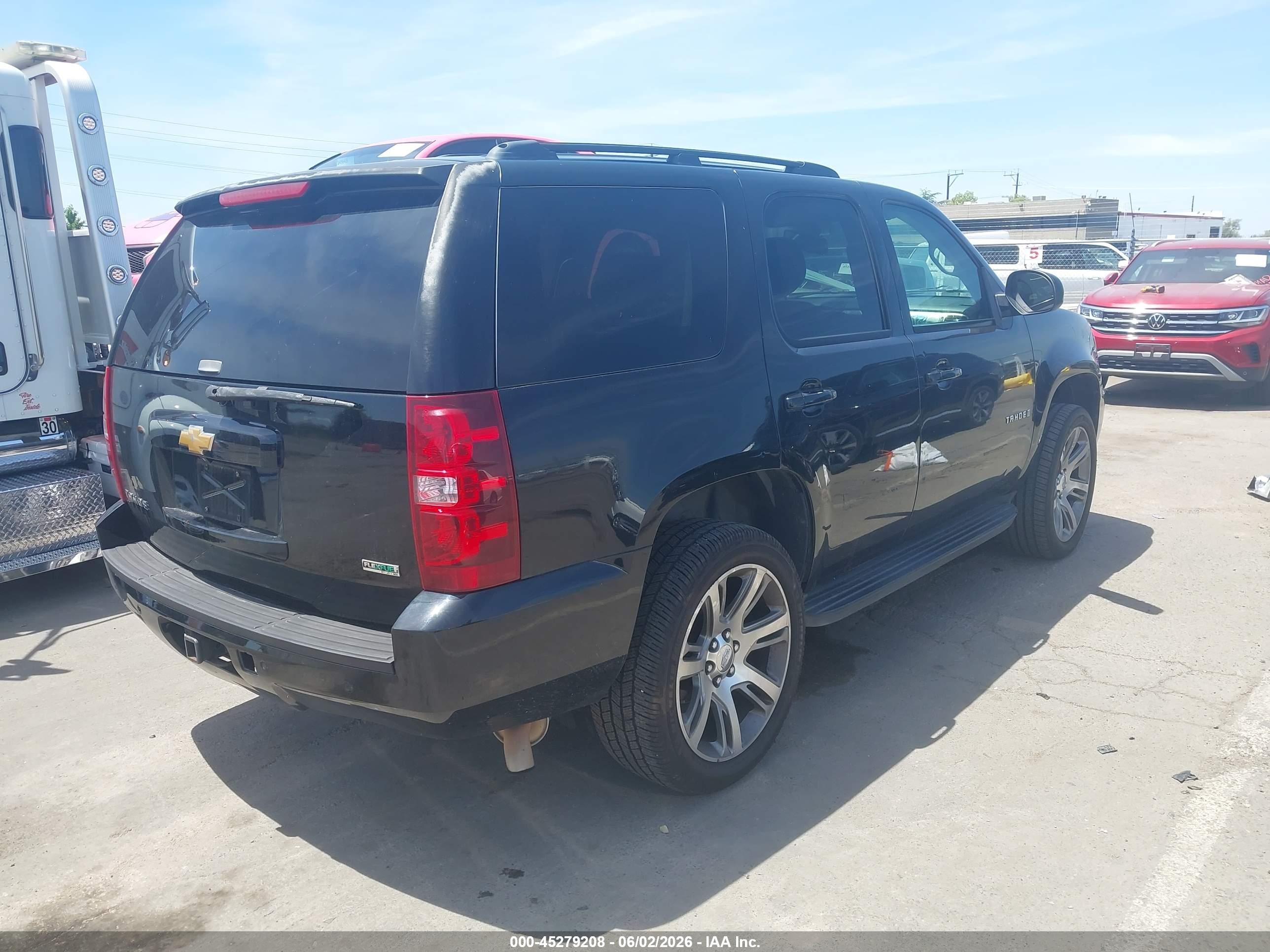 2009 Chevrolet Tahoe Ls Черный vin: 1GNFC130X9R139779