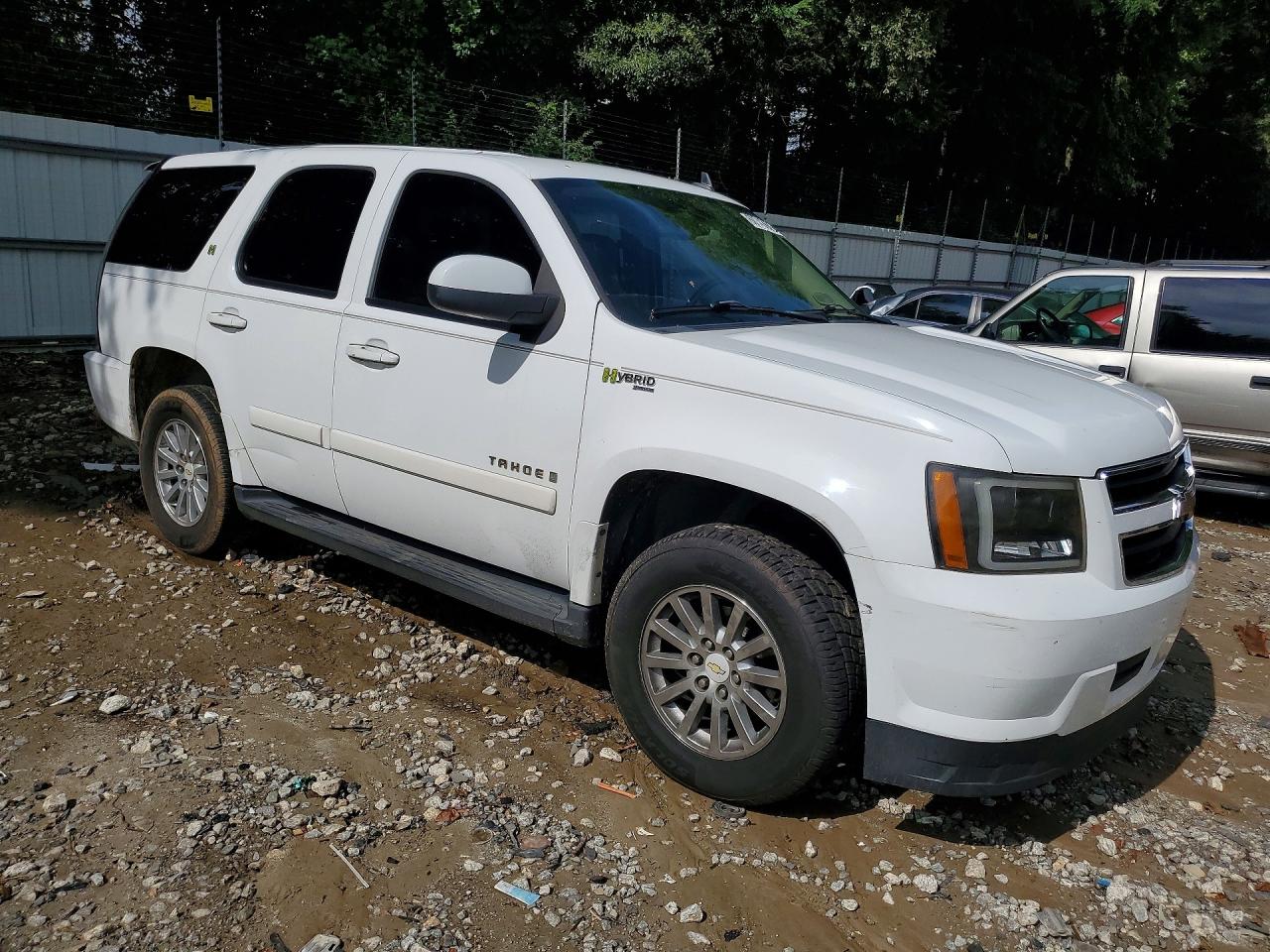 2008 Chevrolet Tahoe C1500 Hybrid White vin: 1GNFC13518R198794