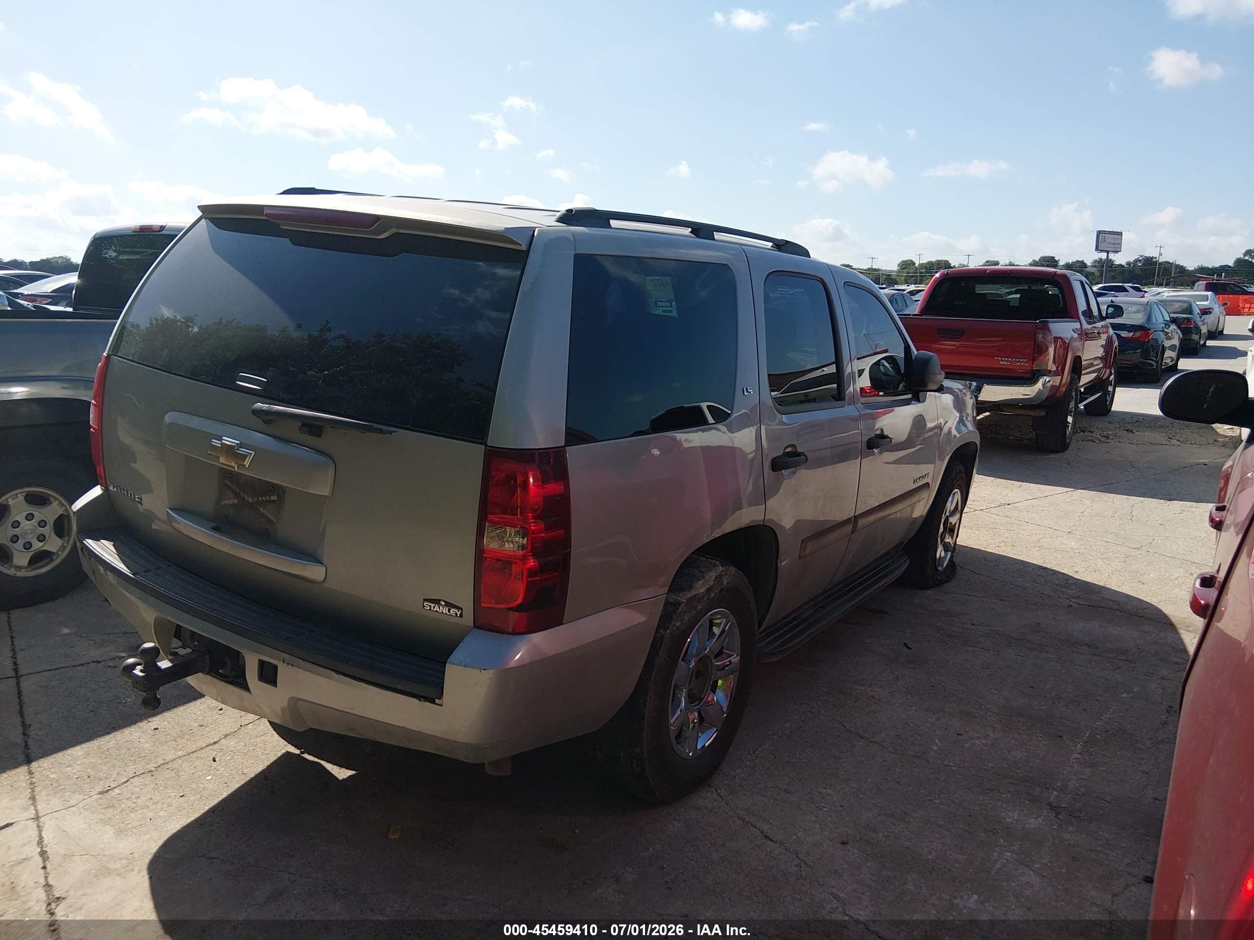 2007 Chevrolet Tahoe Ls Beige vin: 1GNFC13C07J401136