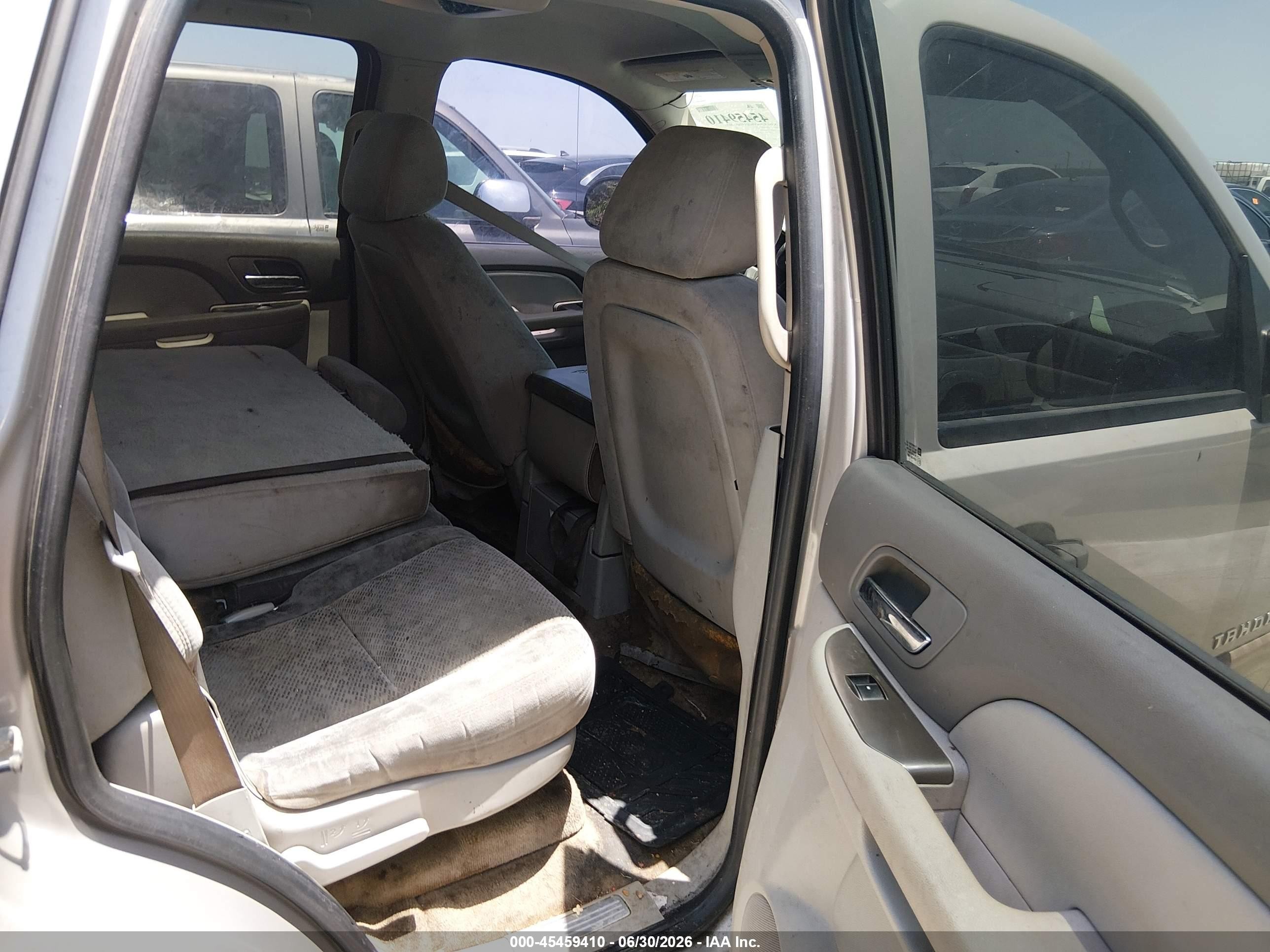 2007 Chevrolet Tahoe Ls Beige vin: 1GNFC13C07J401136