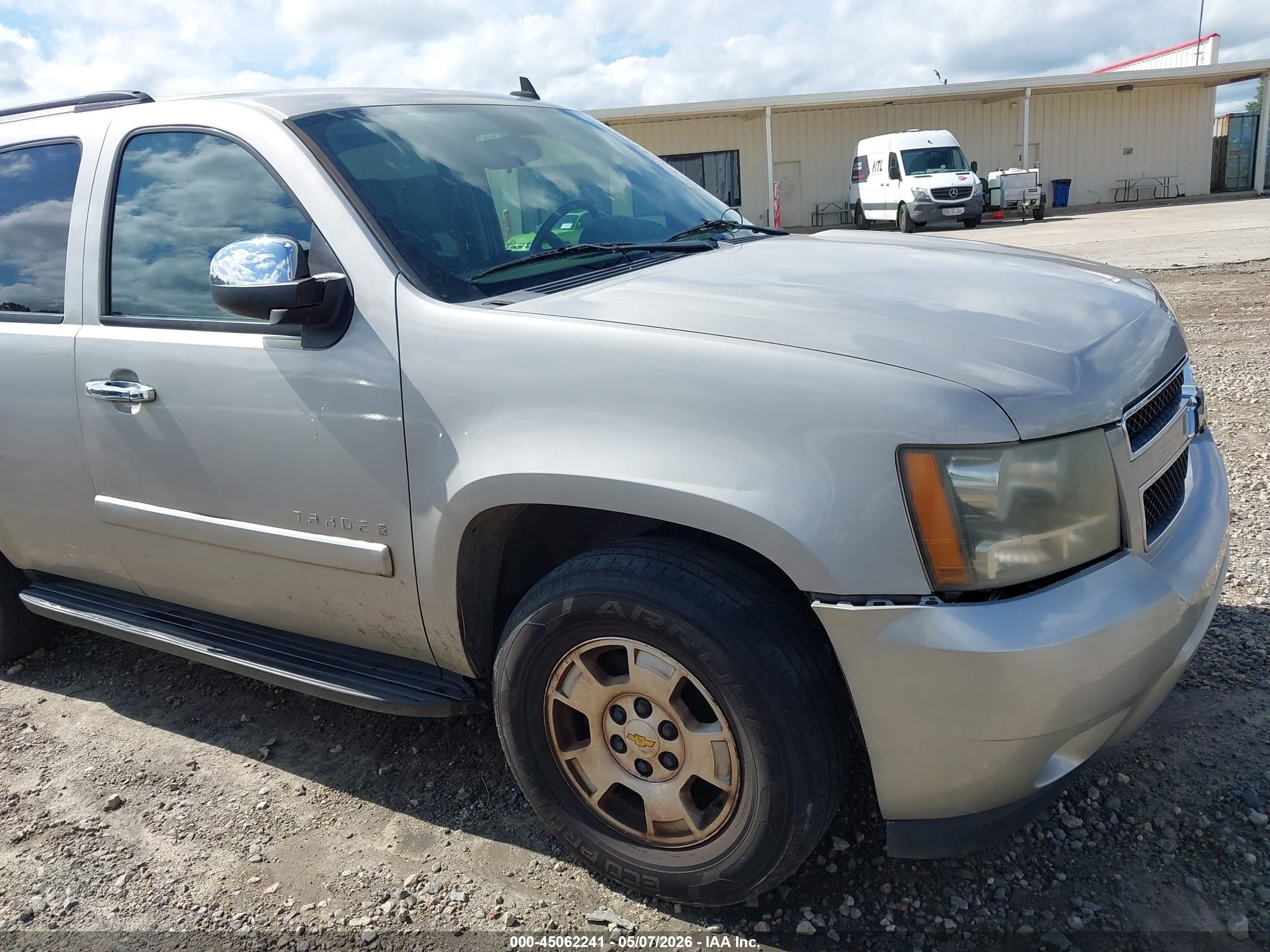 2009 Chevrolet Tahoe Ls Tan vin: 1GNFC13C09R172705