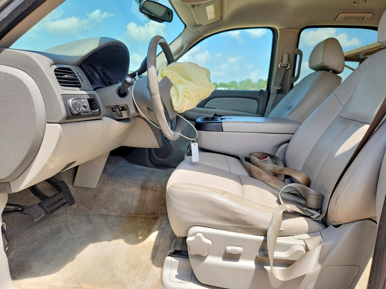 2008 Chevrolet Tahoe C1500 Золотой vin: 1GNFC13C18R112334